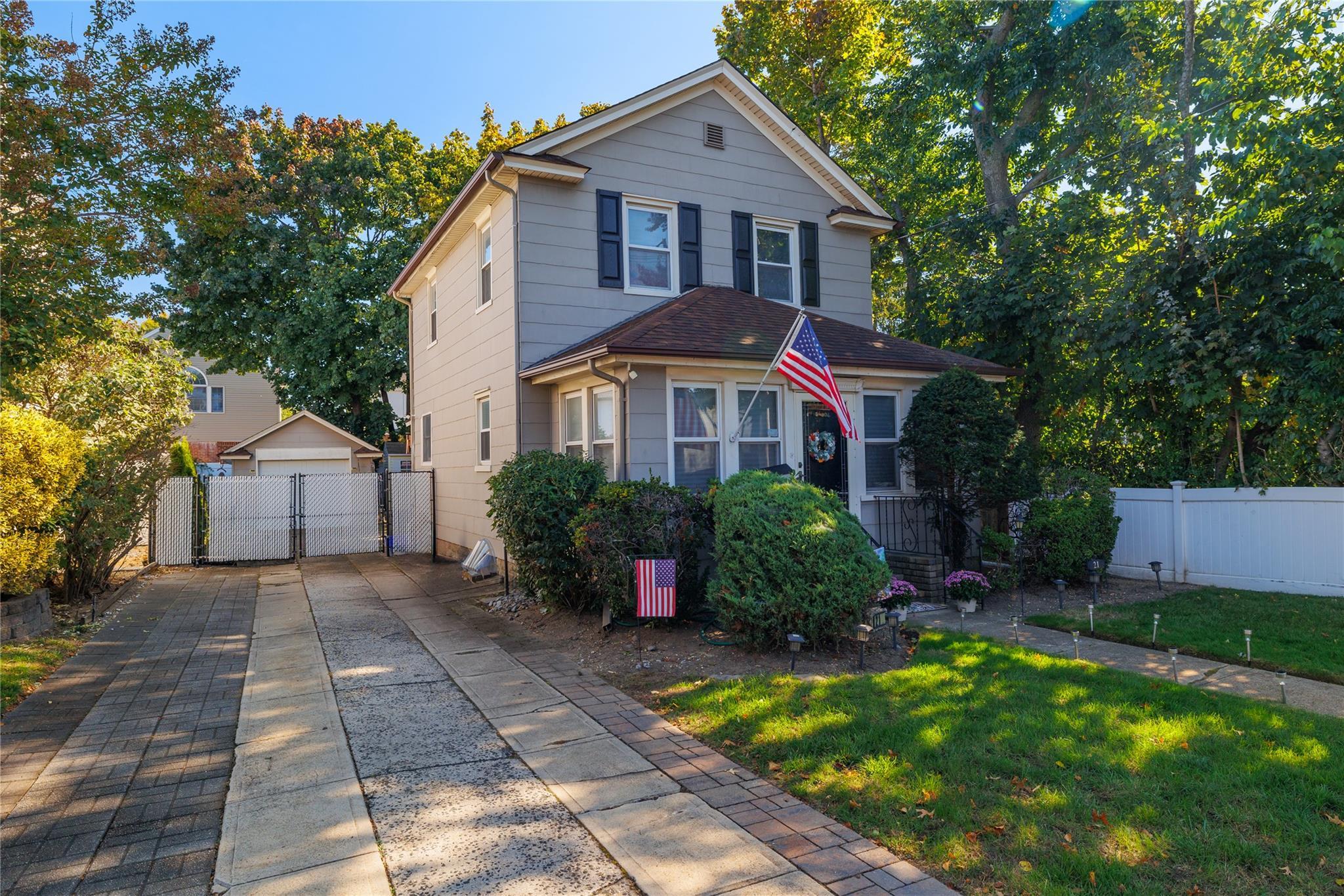 Single Family Cumberland  Nassau County, NY 11570, MLS-849600-24