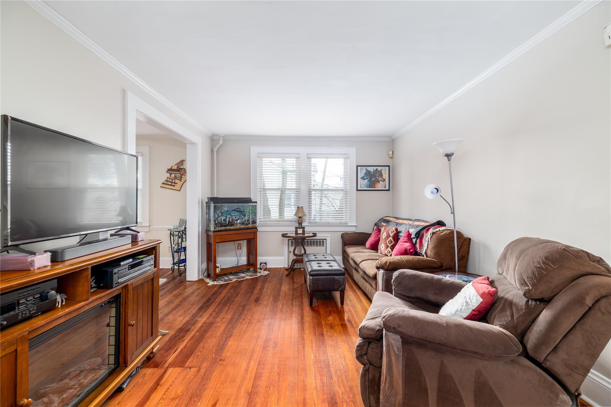 Single Family Cumberland  Nassau County, NY 11570, MLS-849600-4