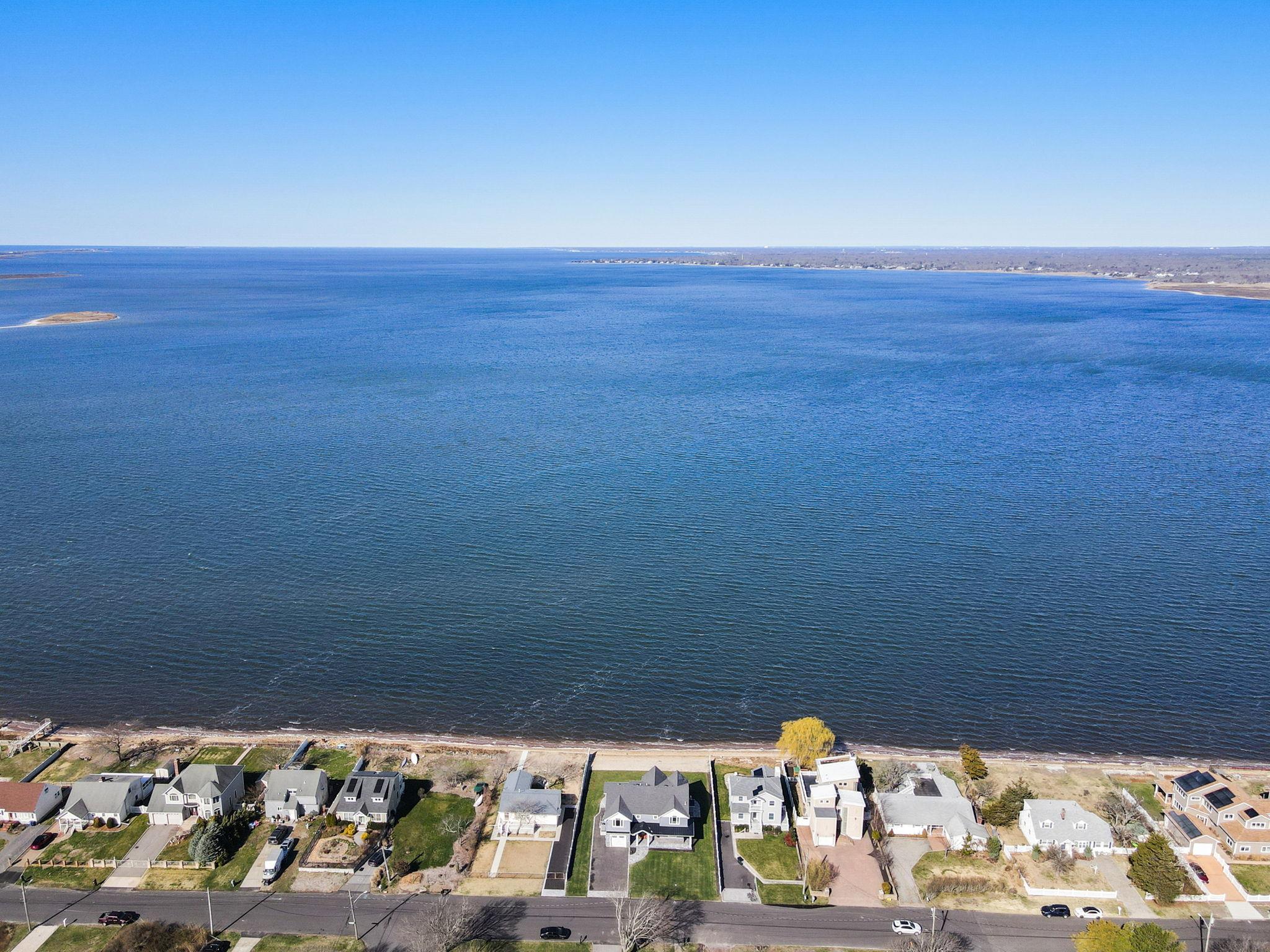 Single Family Grandview  Suffolk County, NY 11967, MLS-849621-2