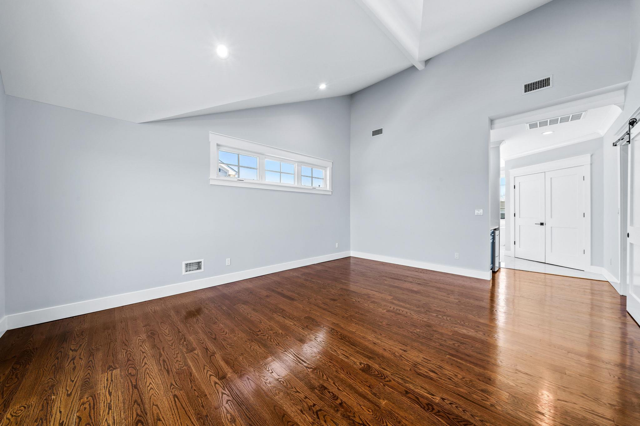 Single Family Grandview  Suffolk County, NY 11967, MLS-849621-24