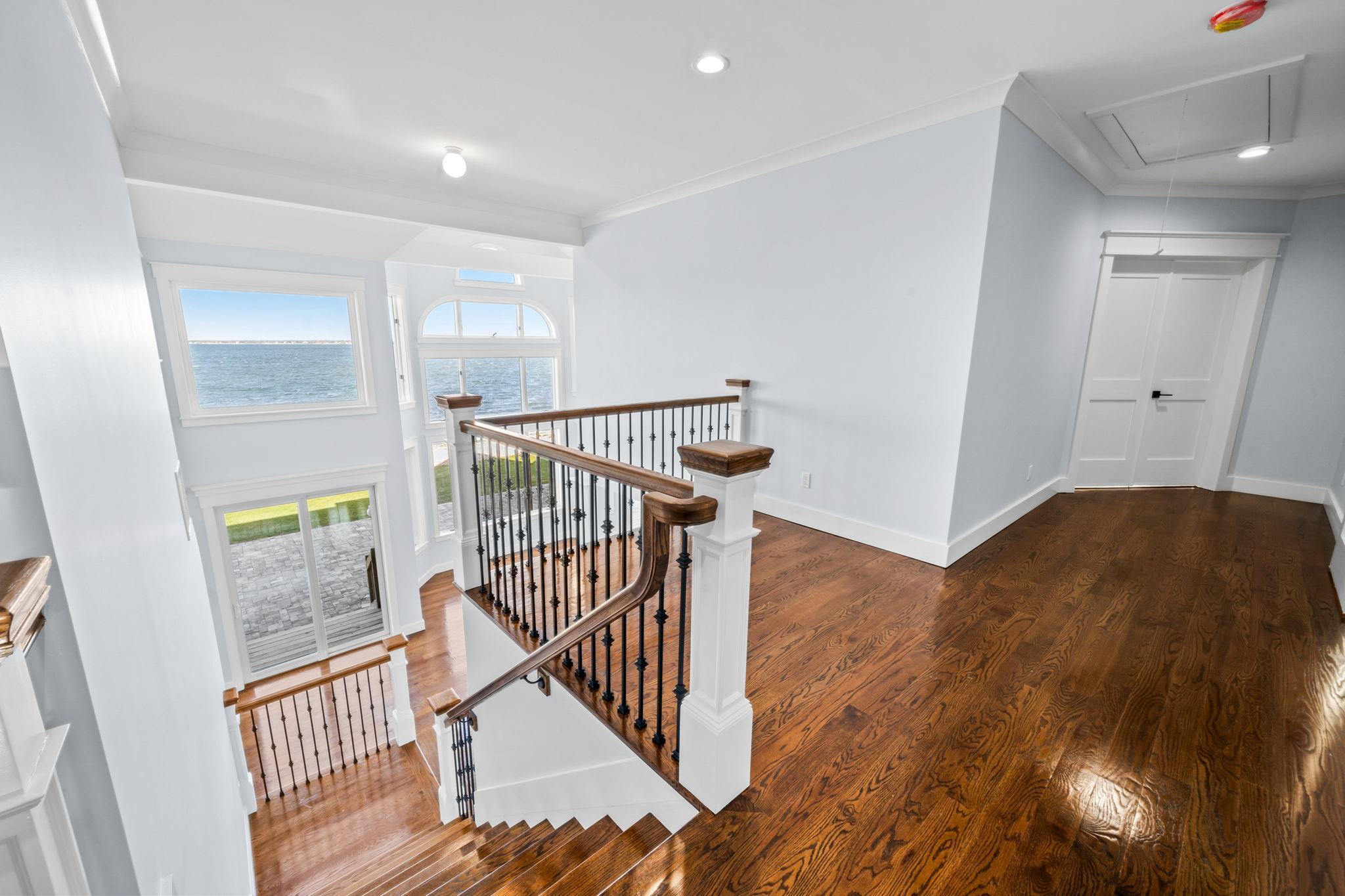 Single Family Grandview  Suffolk County, NY 11967, MLS-849621-28