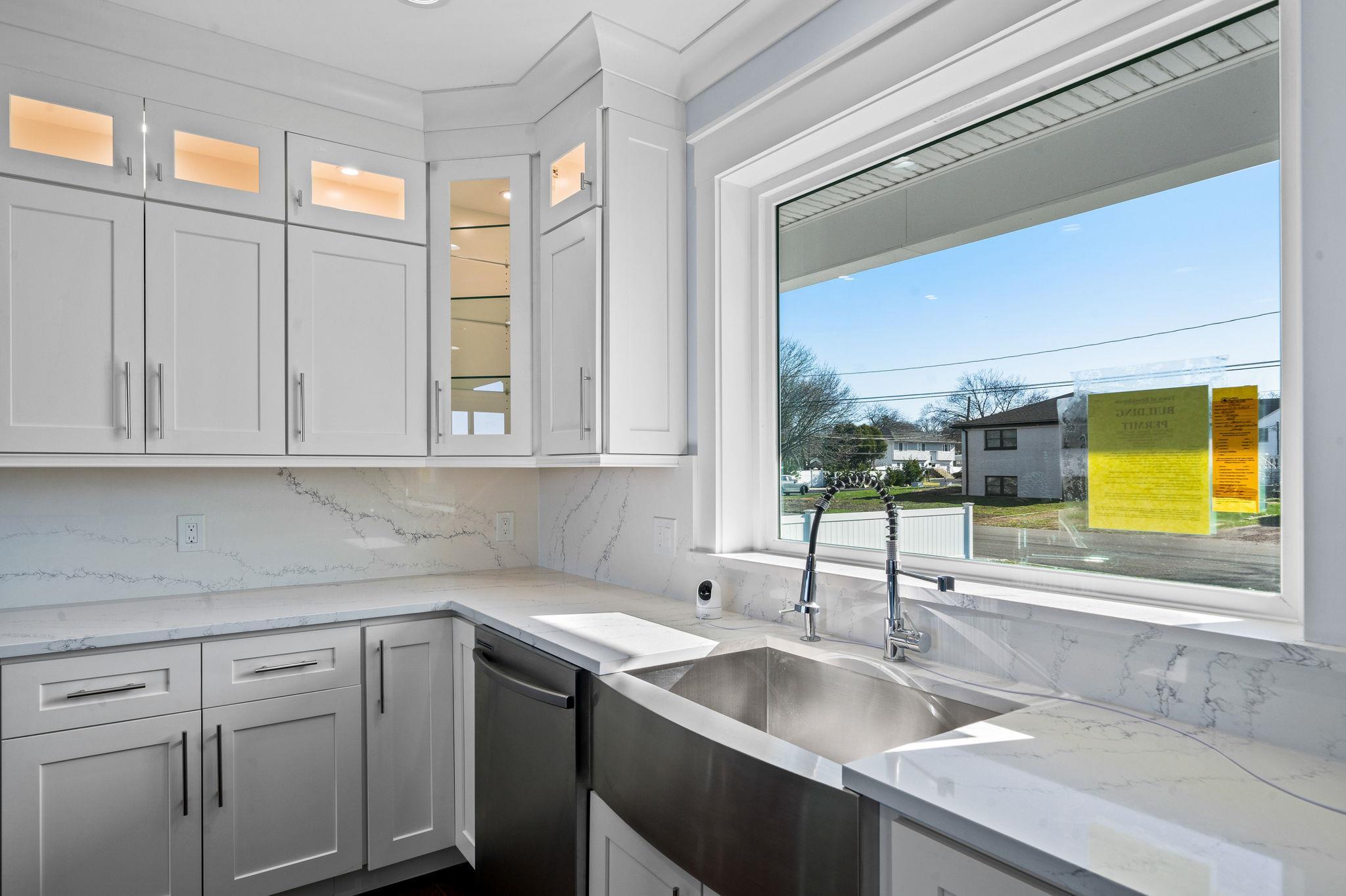 Single Family Grandview  Suffolk County, NY 11967, MLS-849621-36