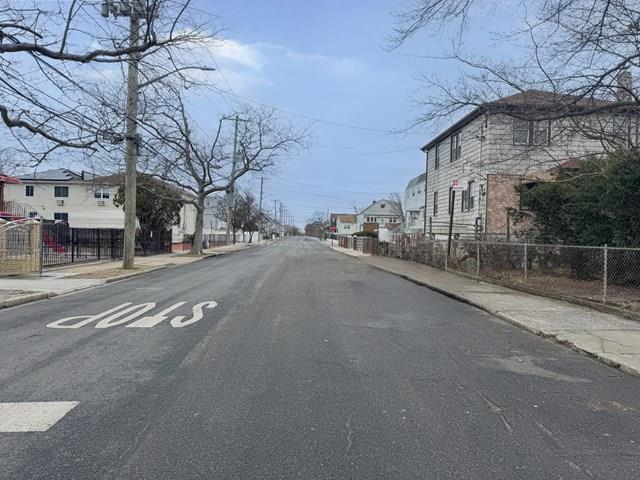 Single Family Almeda  Queens, NY 11692, MLS-849649-5