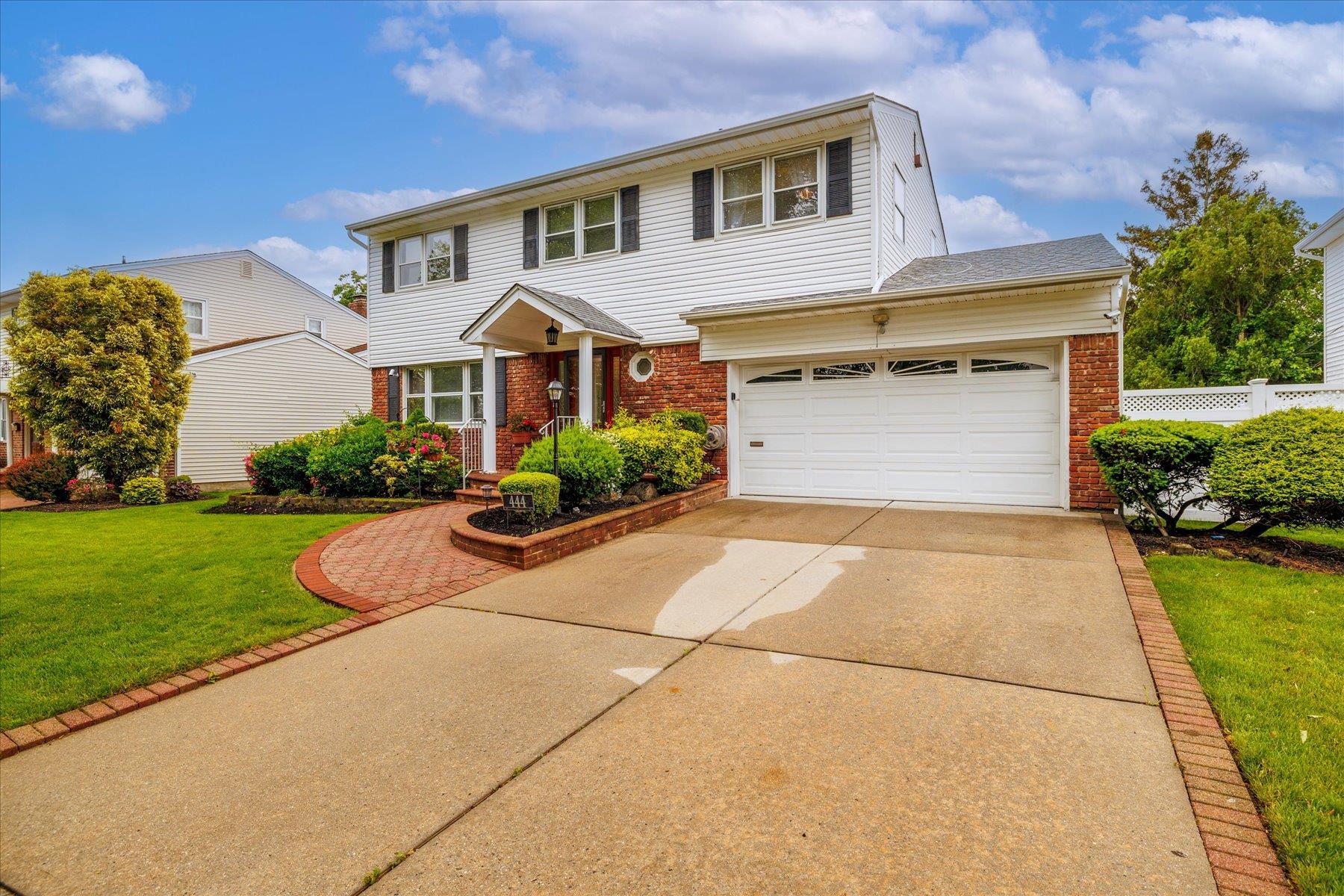 Single Family Derby  Nassau County, NY 11510, MLS-849692-3