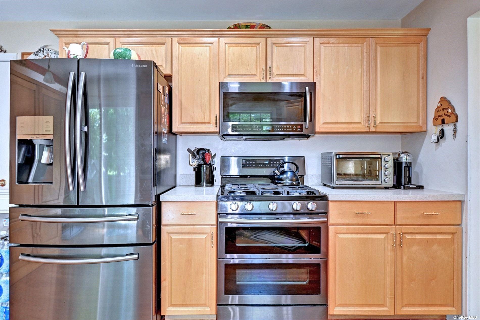 Single Family Woods  Suffolk County, NY 11792, MLS-849734-11