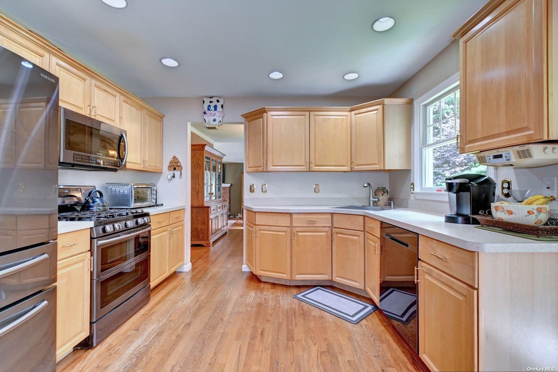 Single Family Woods  Suffolk County, NY 11792, MLS-849734-13