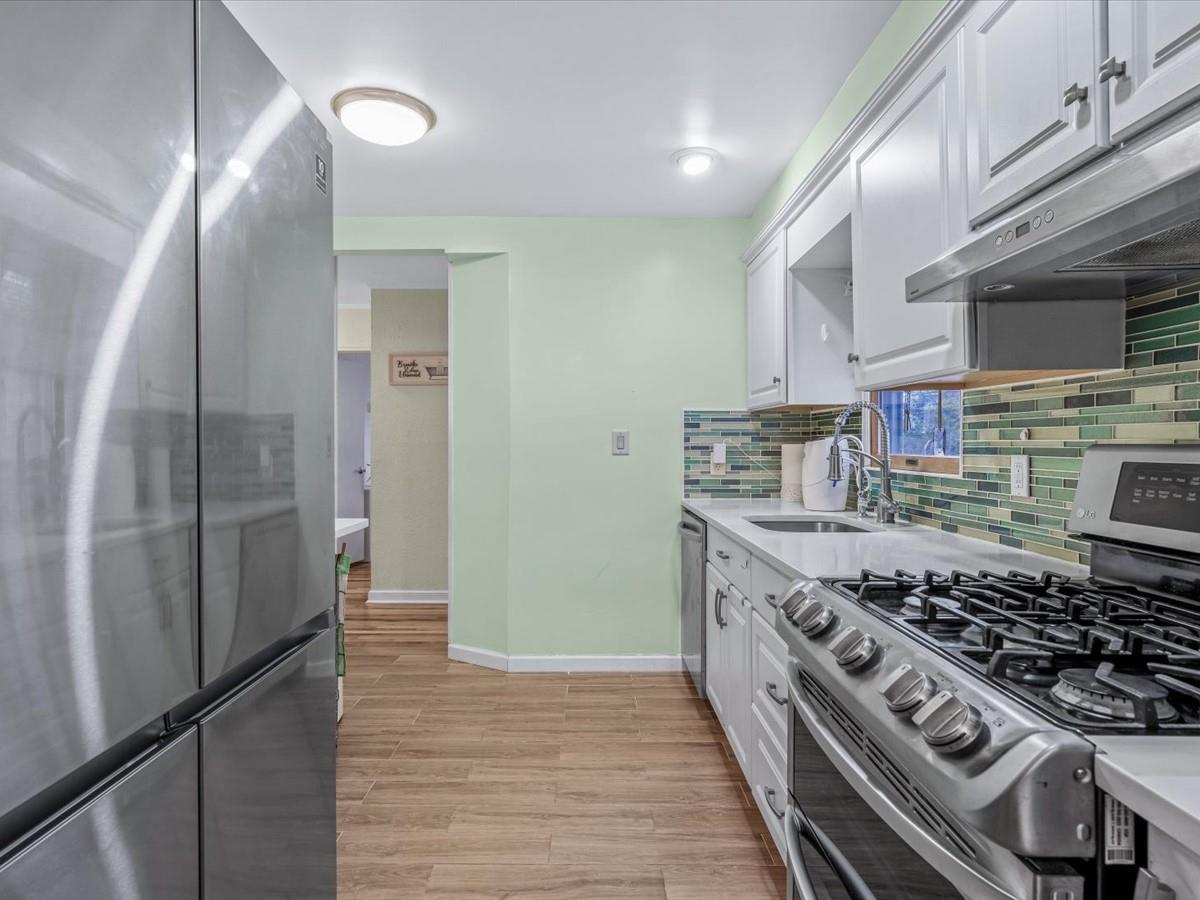 Single Family Elliot  Nassau County, NY 11801, MLS-849747-8