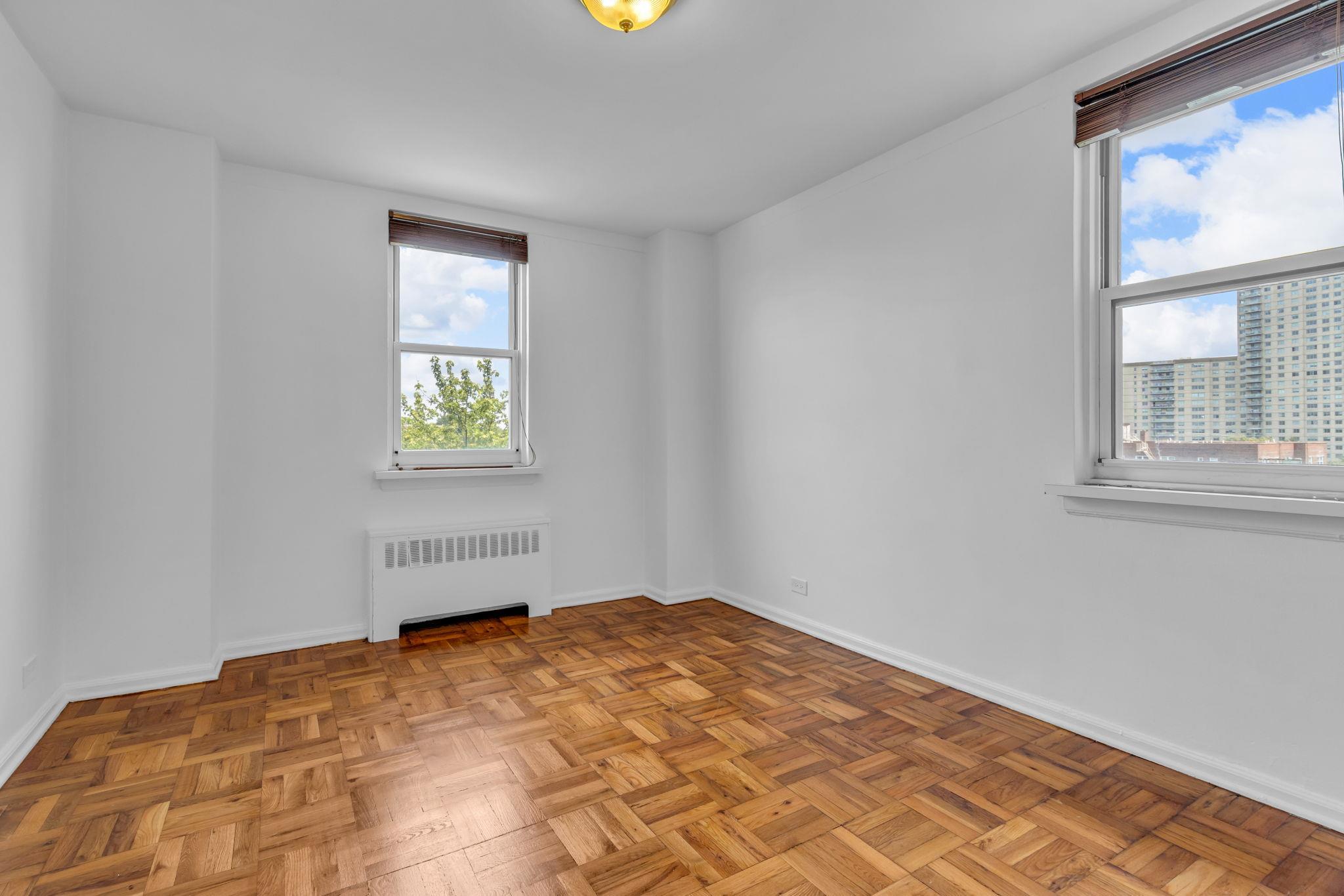 Coop Knolls  Bronx, NY 10463, MLS-849752-17