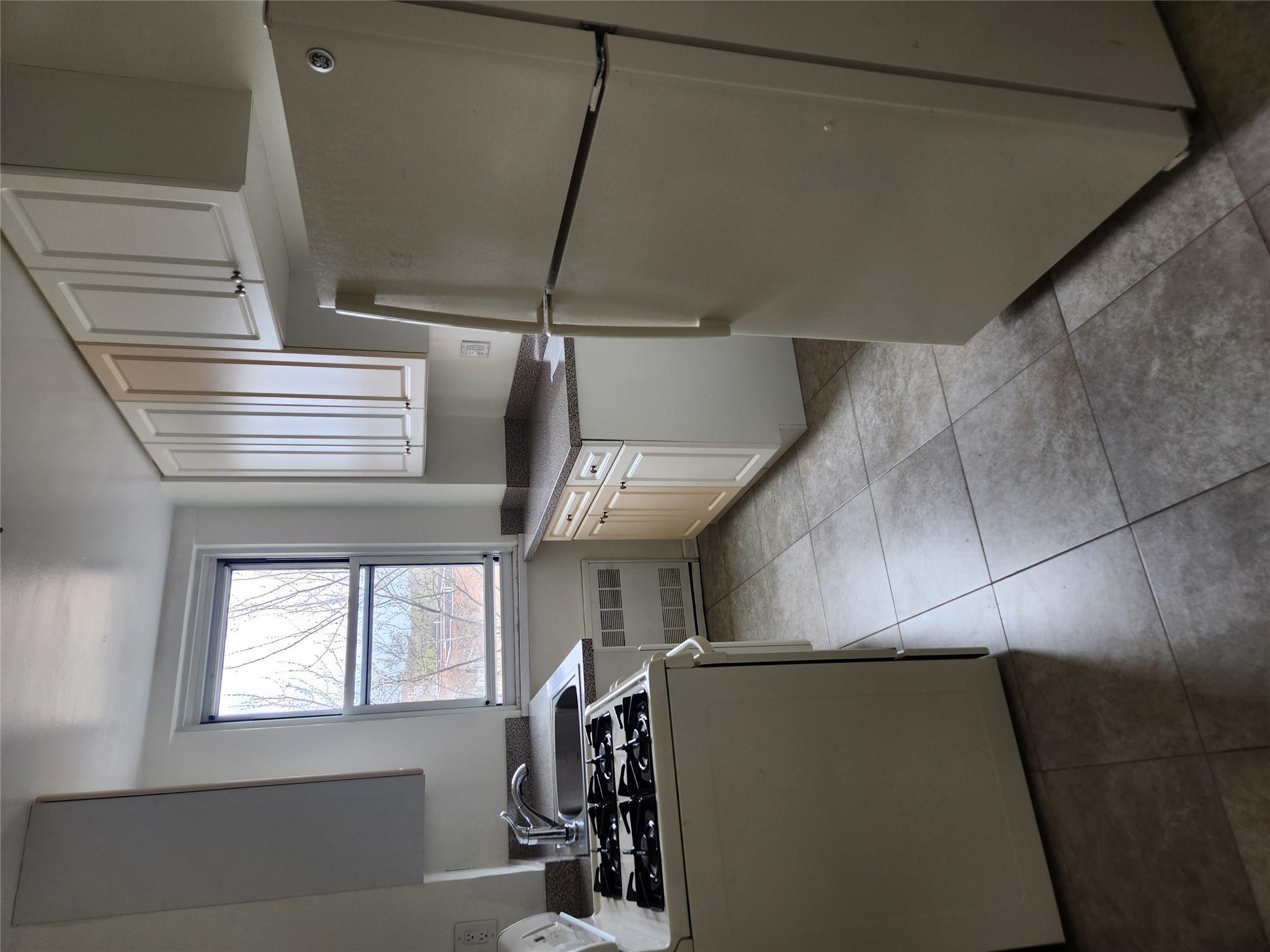 Coop Knolls  Bronx, NY 10463, MLS-849752-2
