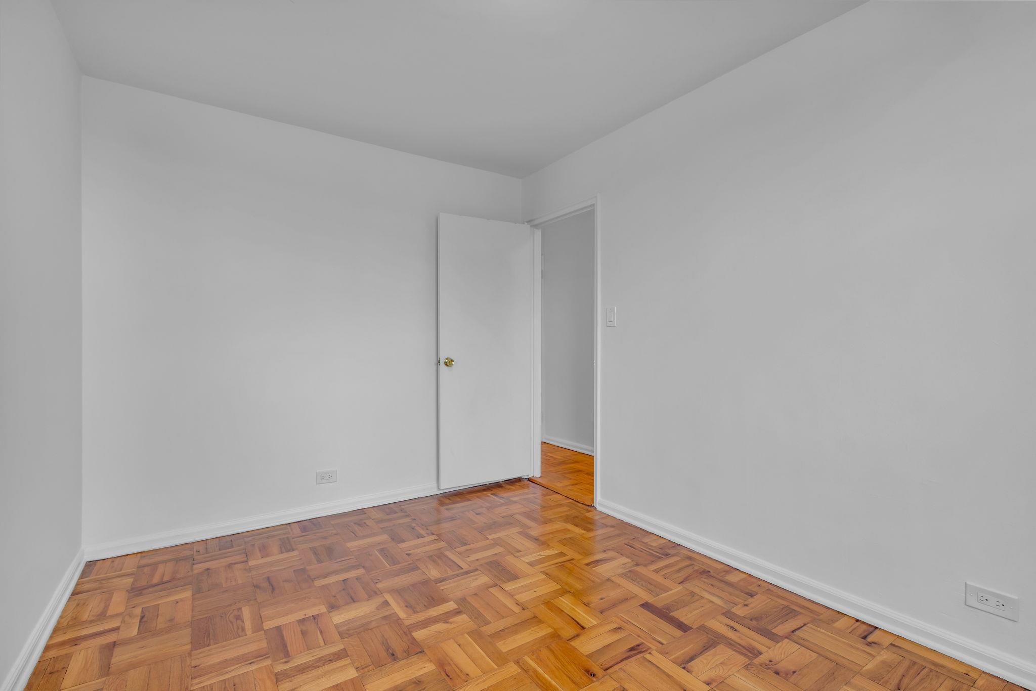 Coop Knolls  Bronx, NY 10463, MLS-849752-20