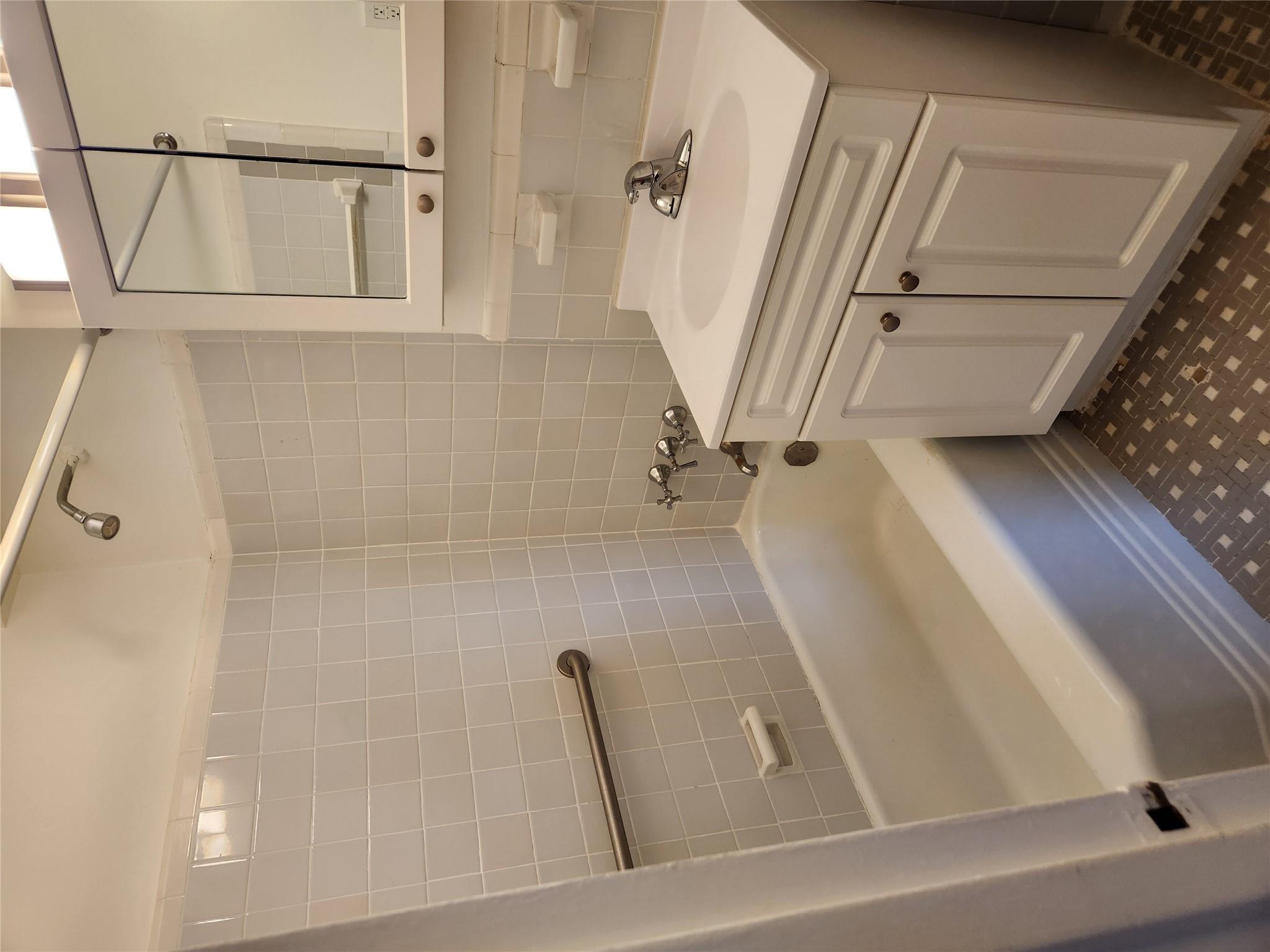 Coop Knolls  Bronx, NY 10463, MLS-849752-9