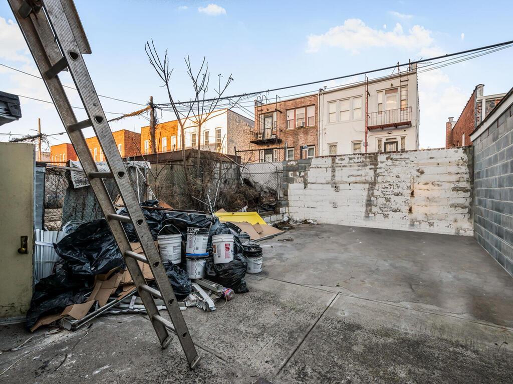 Single Family 94th  Brooklyn, NY 11236, MLS-849757-24