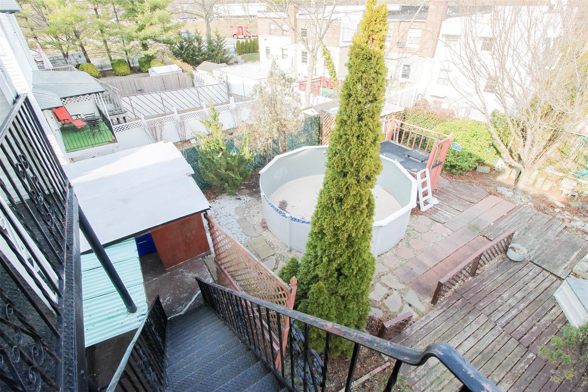 Single Family Hollywood  Bronx, NY 10465, MLS-849760-21