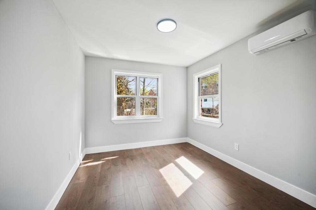 Single Family 252nd  Bronx, NY 10471, MLS-849771-12