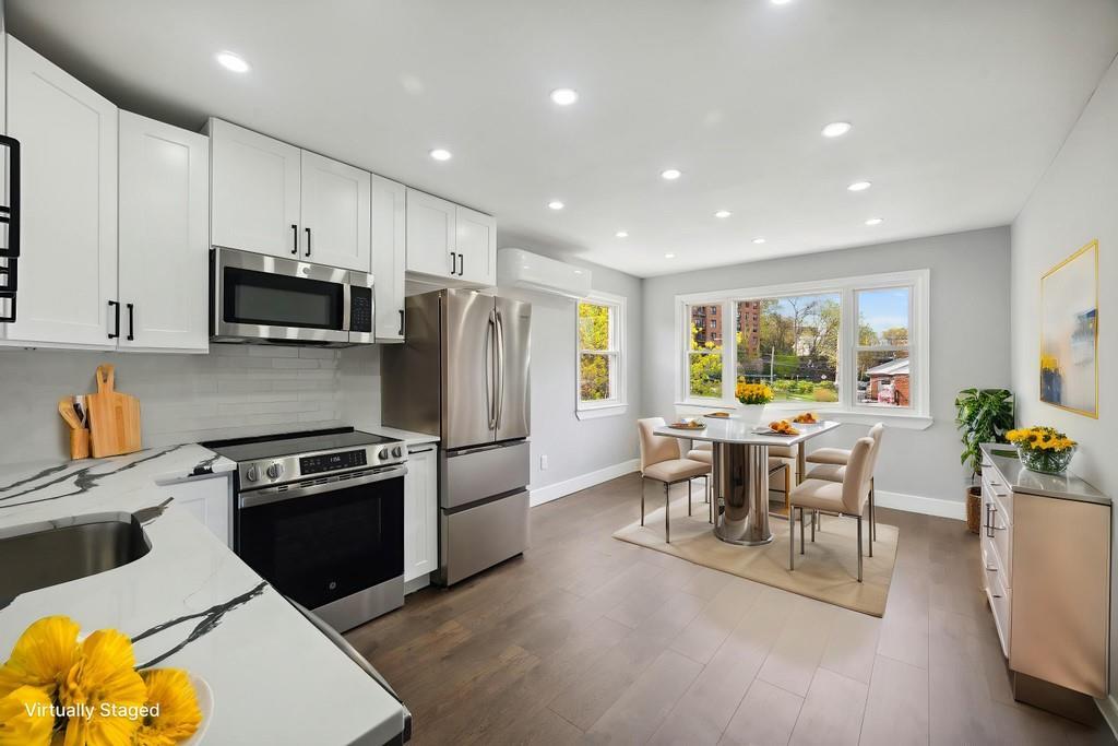 Single Family 252nd  Bronx, NY 10471, MLS-849771-20