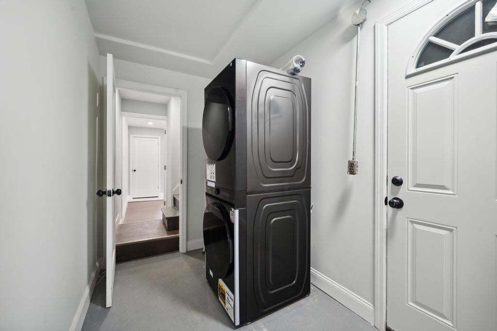Single Family 252nd  Bronx, NY 10471, MLS-849771-30