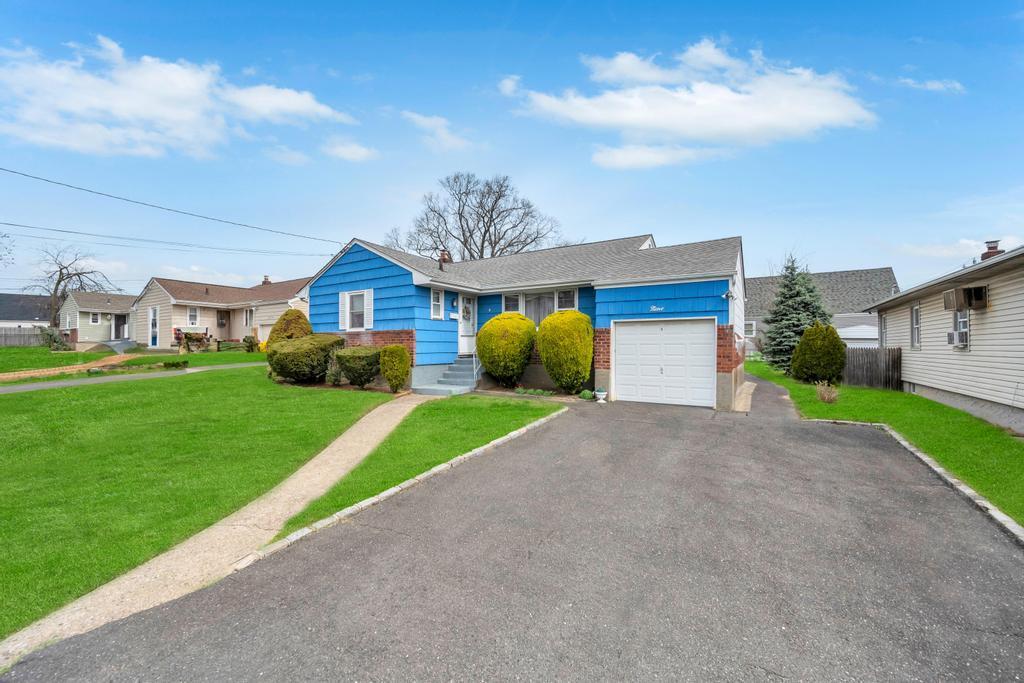 Single Family Henderson  Nassau County, NY 11580, MLS-849776-2