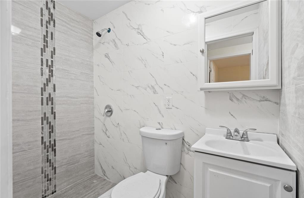 Single Family 115th  Queens, NY 11412, MLS-849777-20