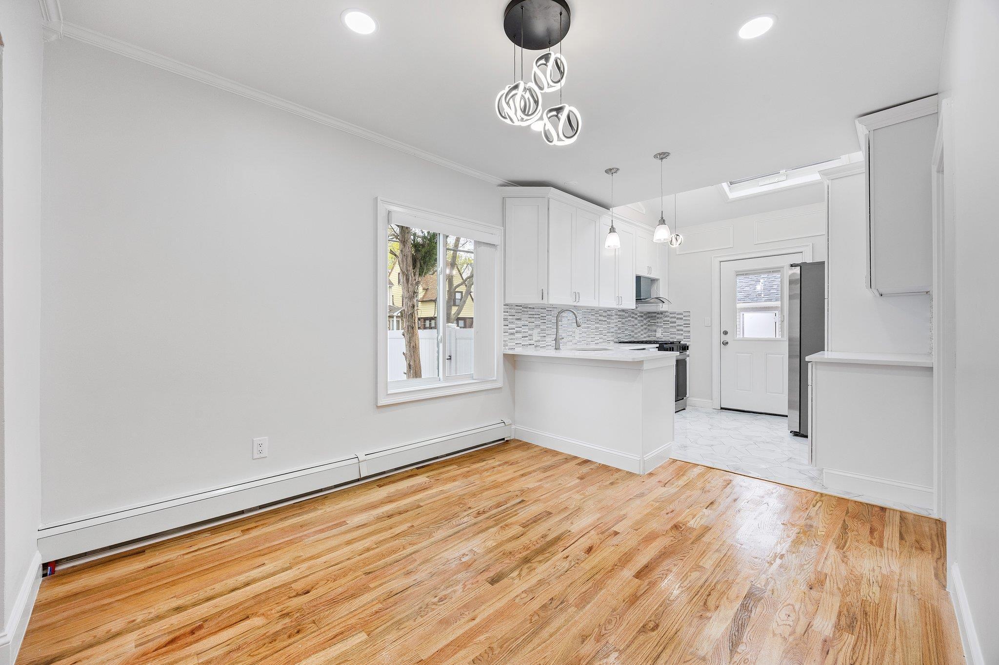 Single Family 87th  Queens, NY 11426, MLS-849780-7