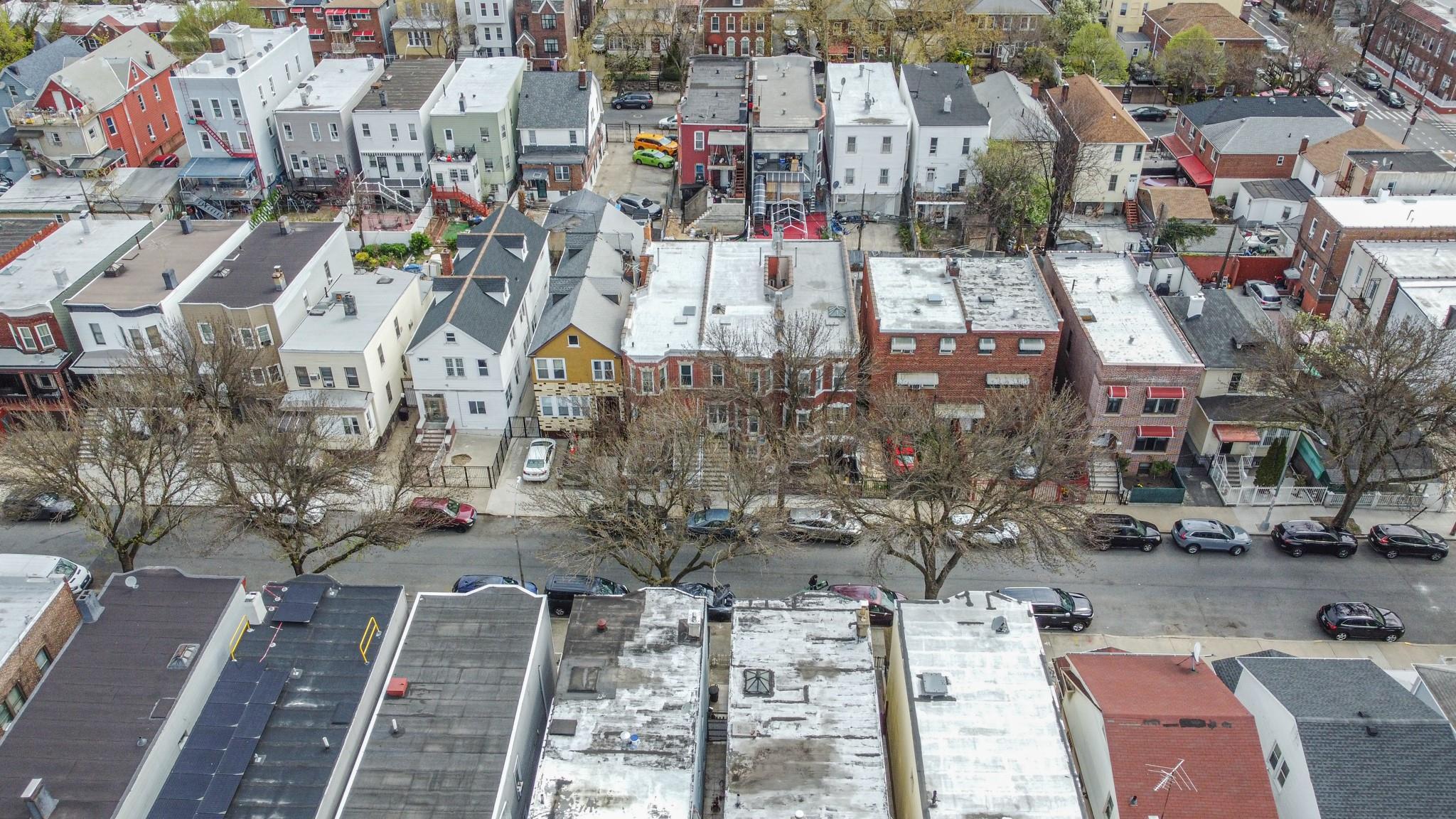 Single Family Taylor  Bronx, NY 10472, MLS-849782-7