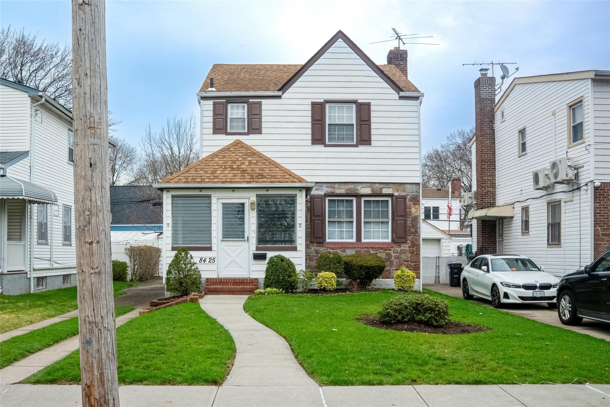 Single Family 249  Queens, NY 11426, MLS-849796-2
