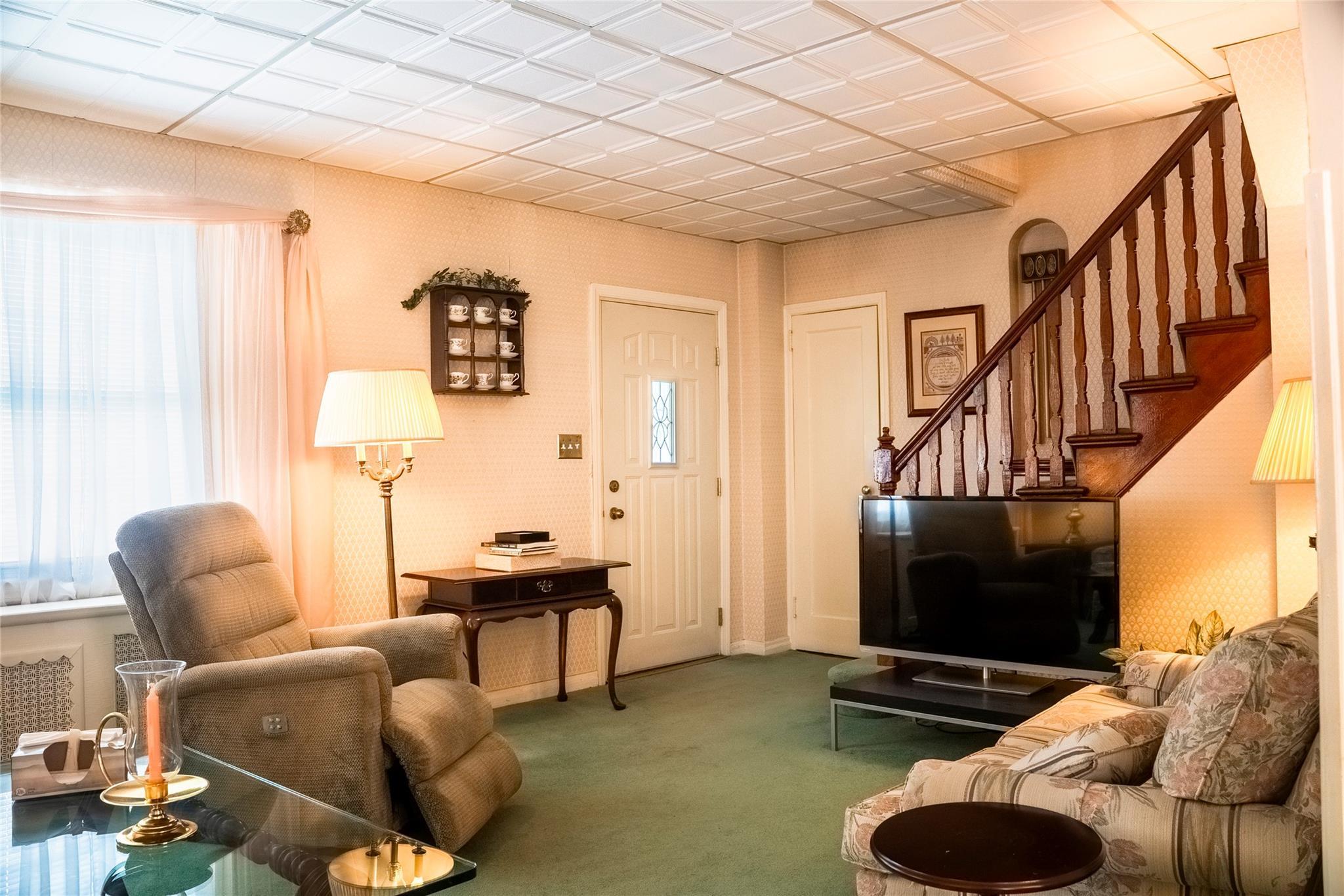 Single Family 249  Queens, NY 11426, MLS-849796-3