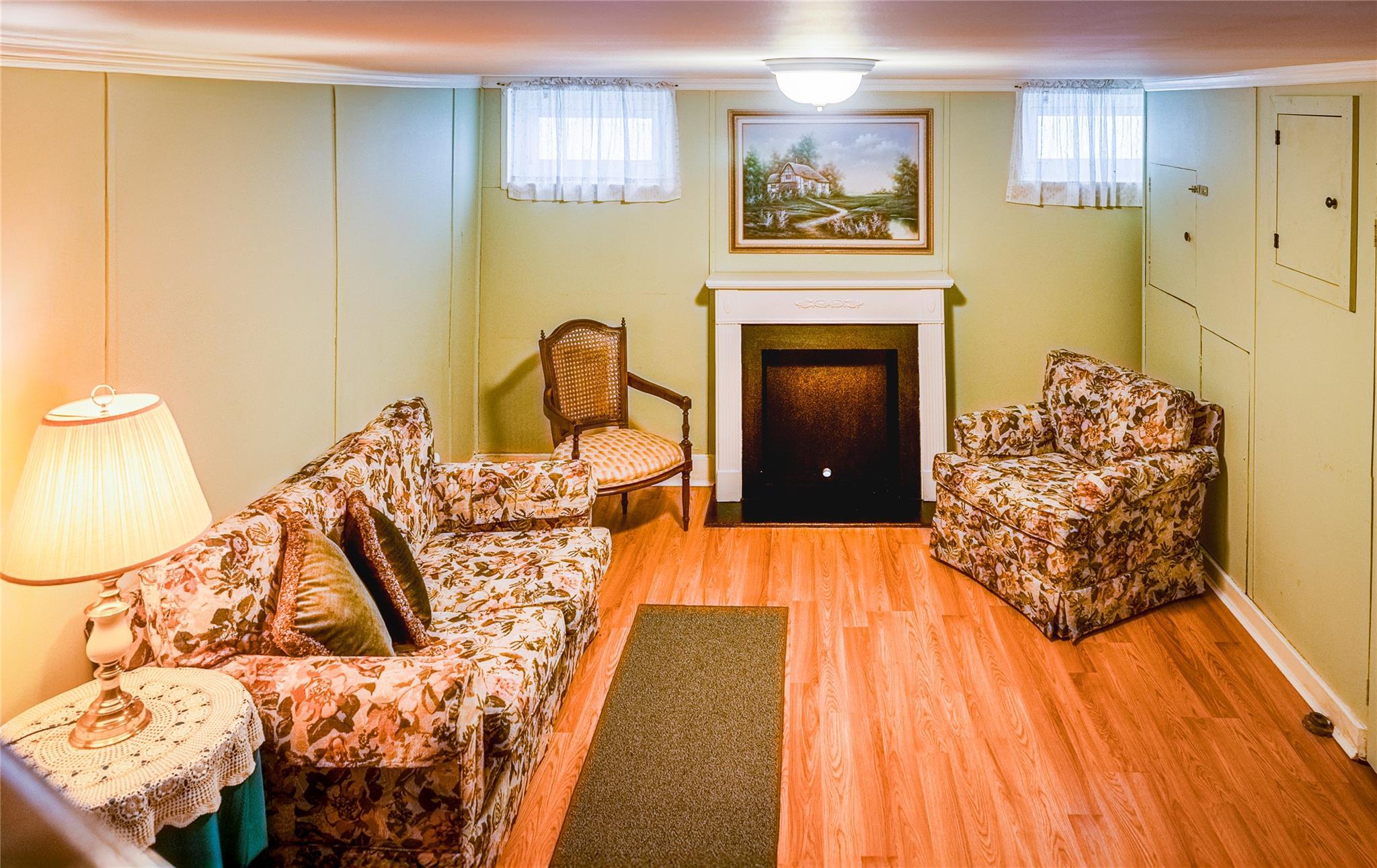 Single Family 249  Queens, NY 11426, MLS-849796-9