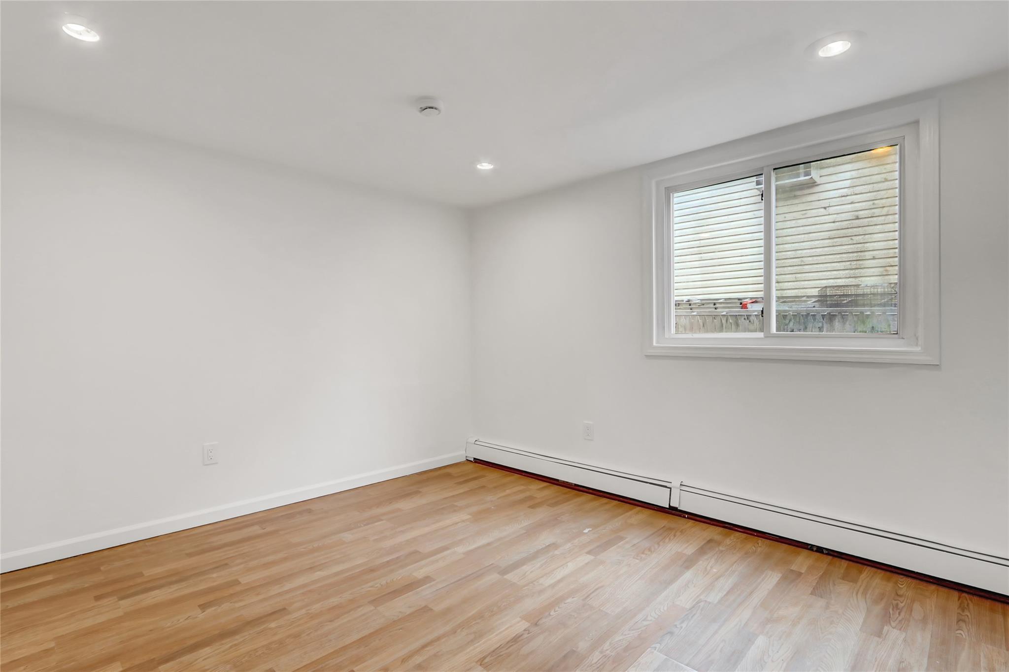 Single Family Brookside  Nassau County, NY 11520, MLS-849810-16