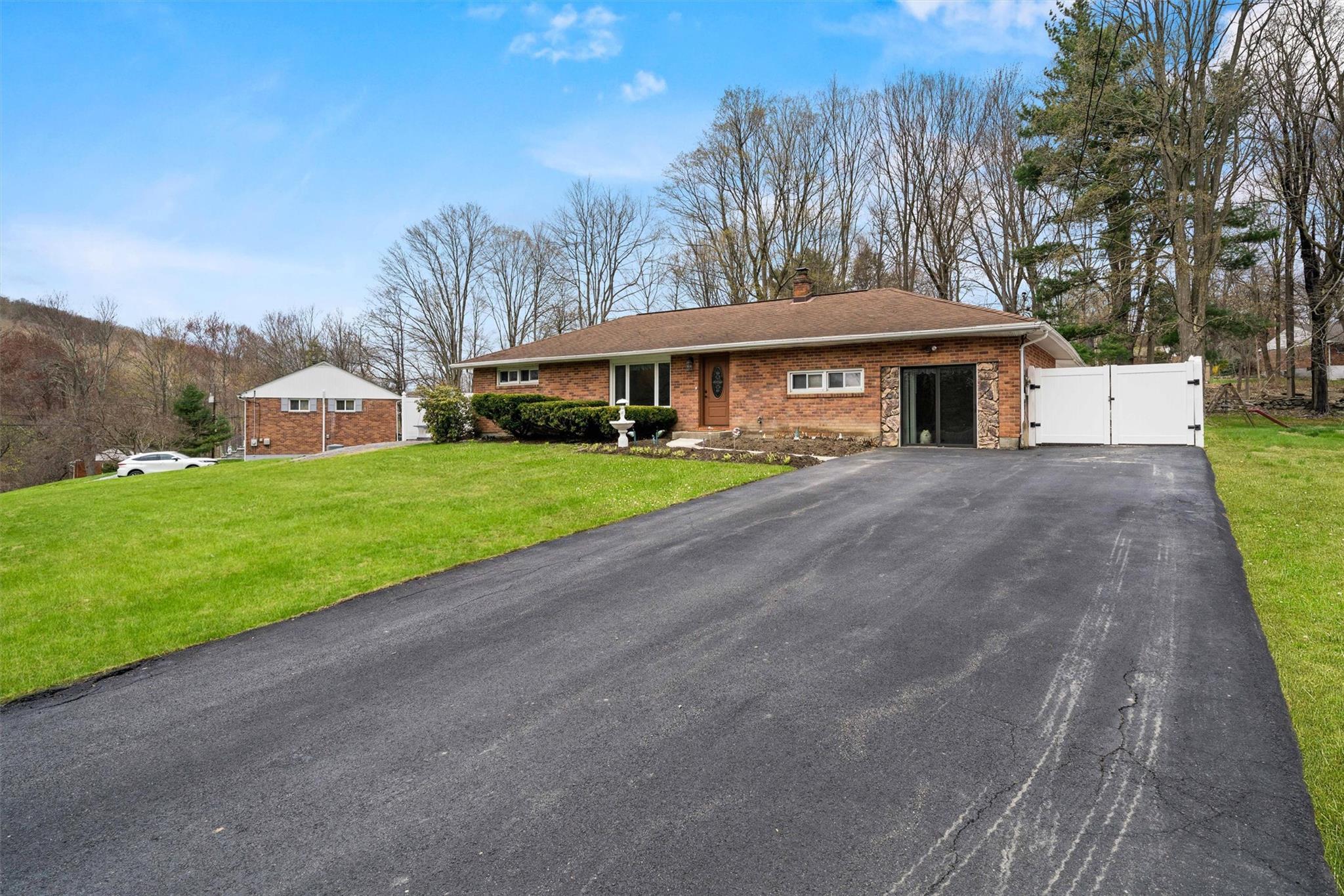 Single Family Hy Vue  Orange County, NY 12550, MLS-849811-34