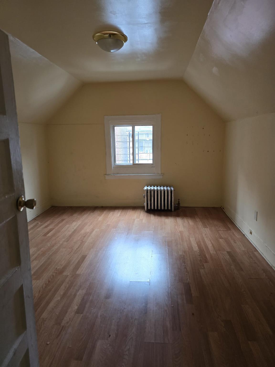 Single Family Bainbridge  Bronx, NY 10458, MLS-849812-3