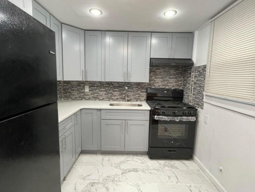Single Family Warwick  Queens, NY 11432, MLS-849816-2