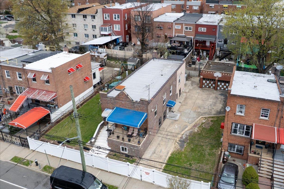Single Family 213th  Bronx, NY 10469, MLS-849825-7