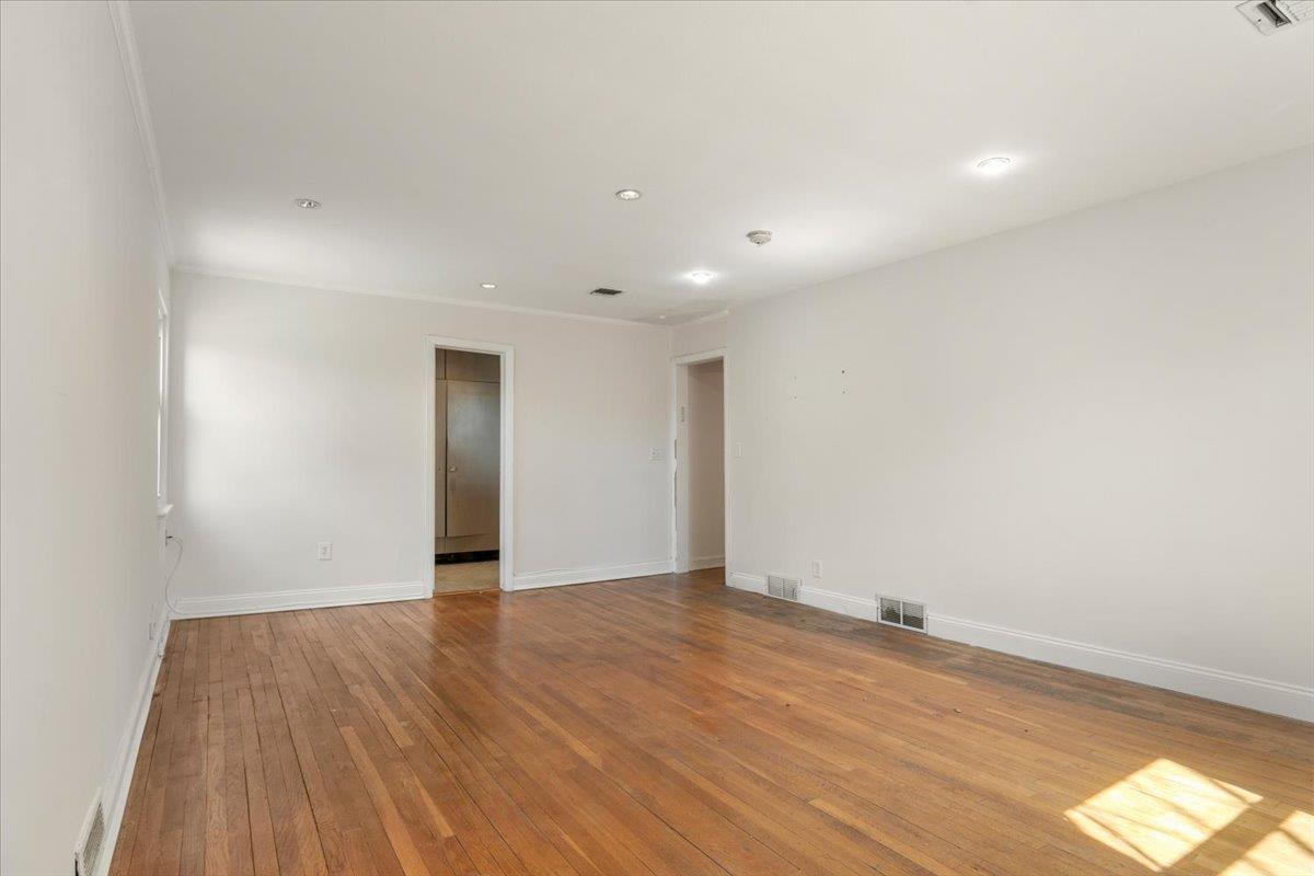 Single Family Hawthorne  Nassau County, NY 11023, MLS-849831-27