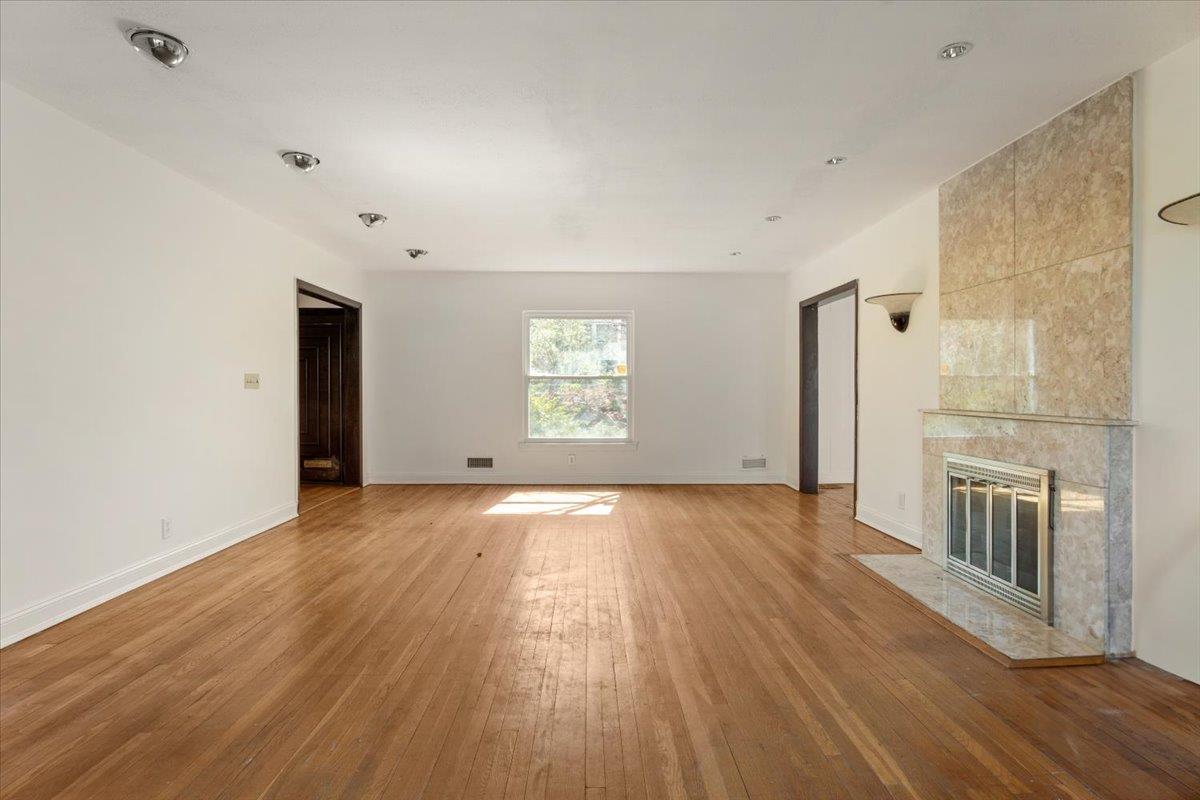 Single Family Hawthorne  Nassau County, NY 11023, MLS-849831-6