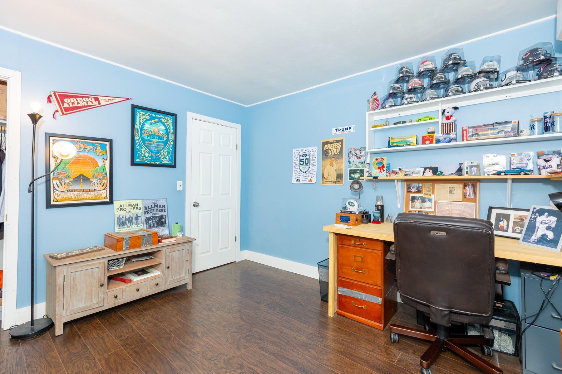 Single Family Pine Cone  Suffolk County, NY 11953, MLS-849848-10