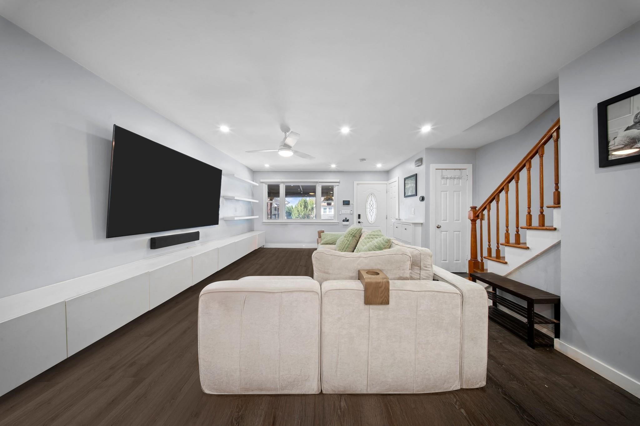 Single Family Murdock  Bronx, NY 10466, MLS-849859-12
