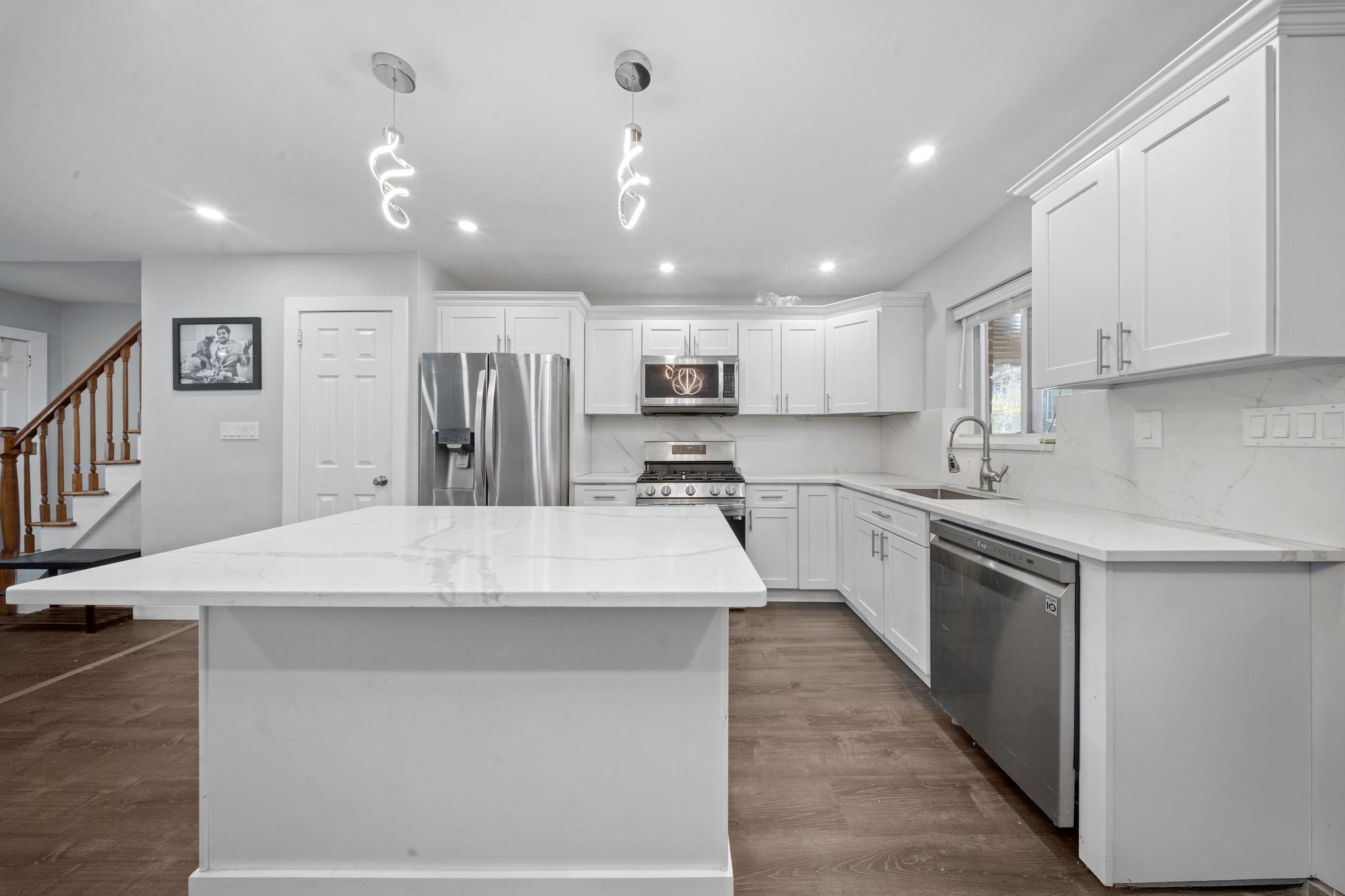 Single Family Murdock  Bronx, NY 10466, MLS-849859-17