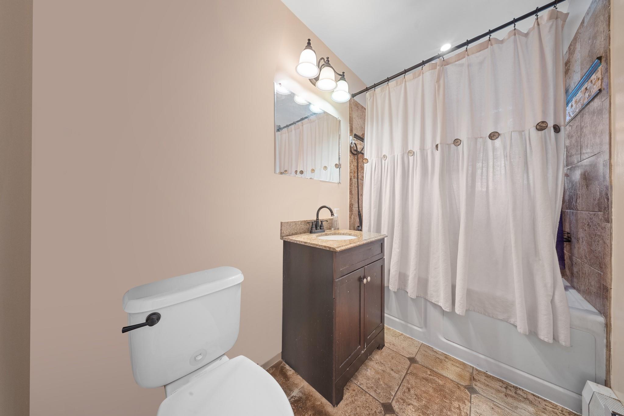 Single Family Murdock  Bronx, NY 10466, MLS-849859-22
