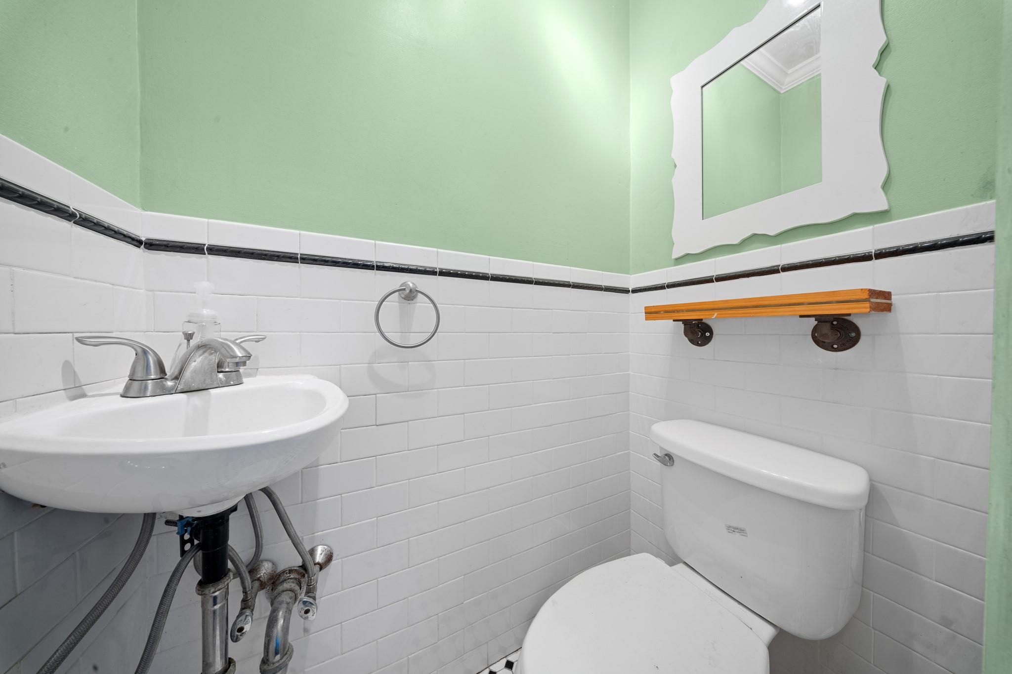 Single Family Murdock  Bronx, NY 10466, MLS-849859-31