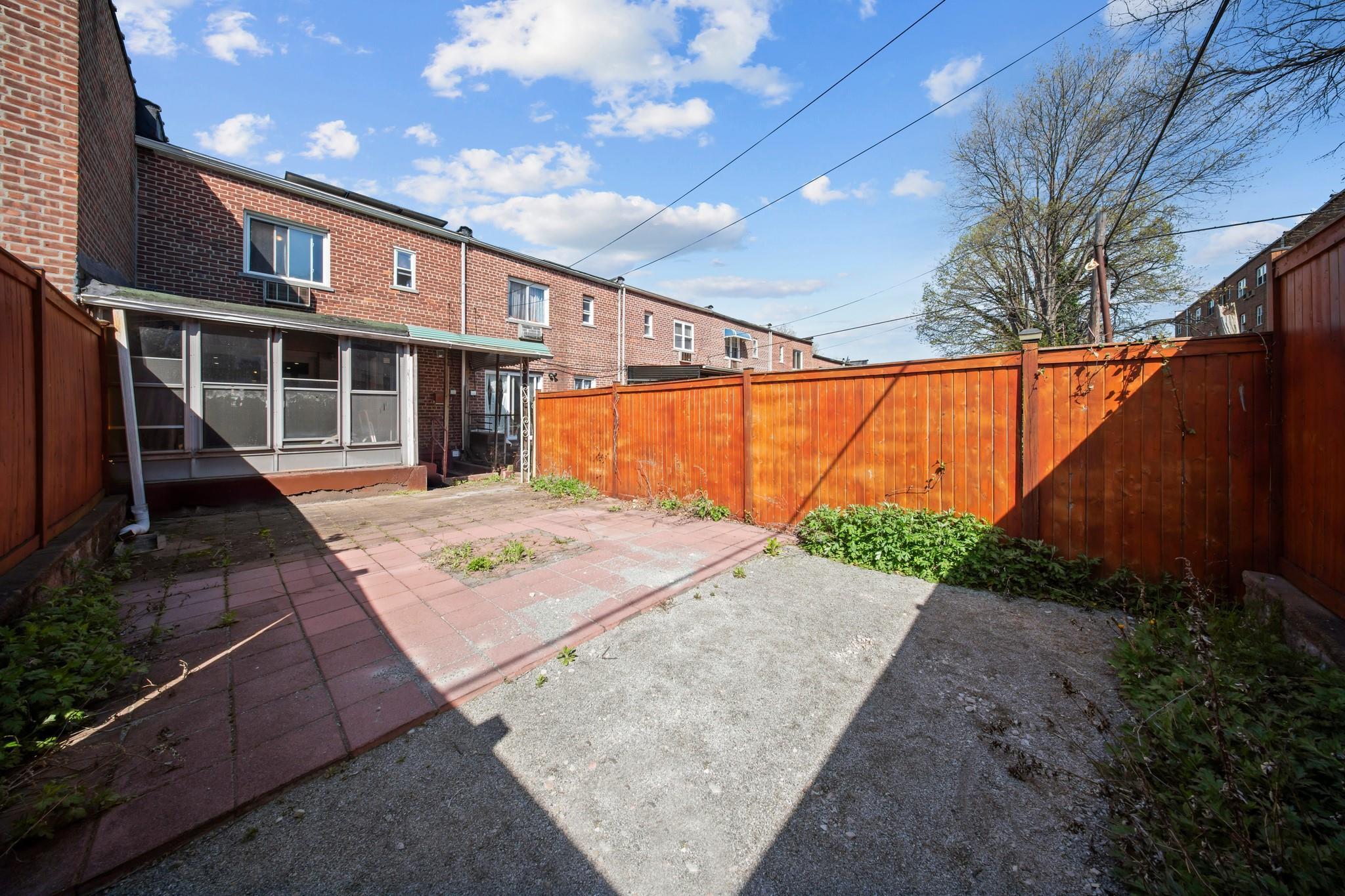 Single Family Murdock  Bronx, NY 10466, MLS-849859-35