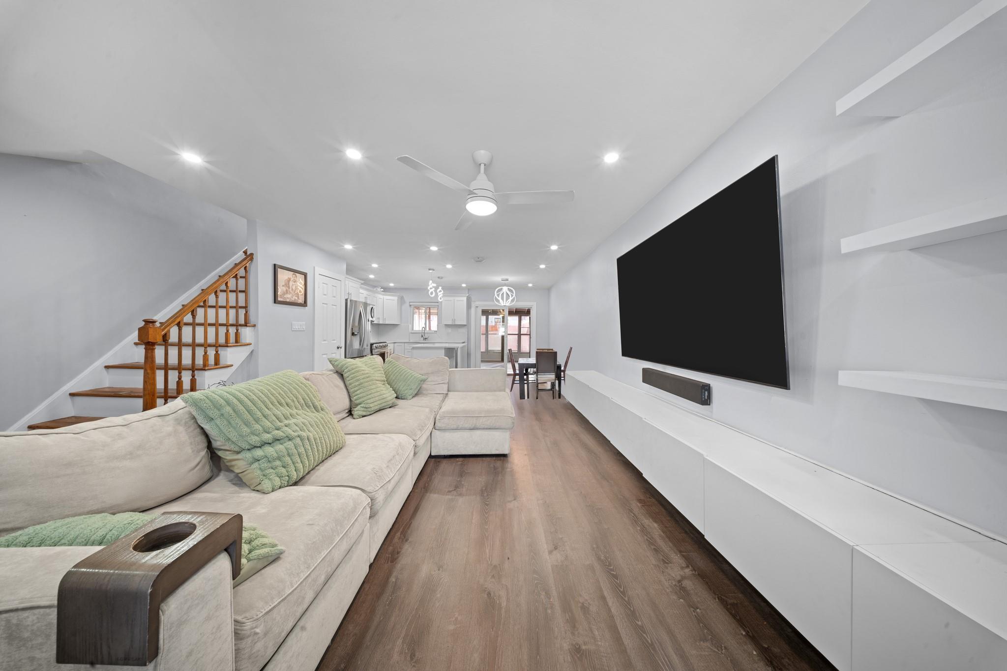 Single Family Murdock  Bronx, NY 10466, MLS-849859-6