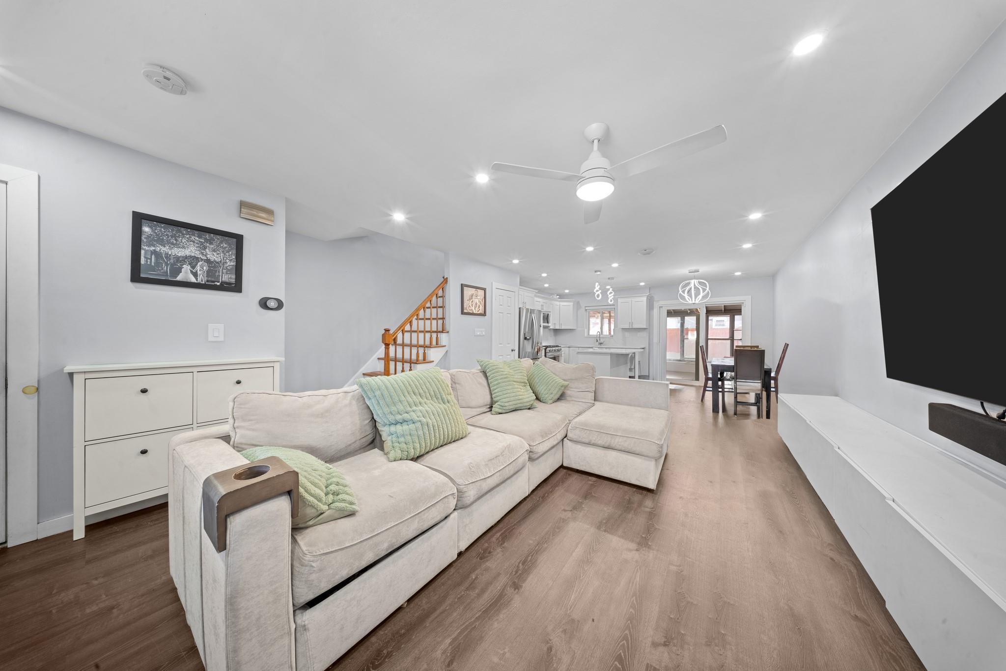 Single Family Murdock  Bronx, NY 10466, MLS-849859-9