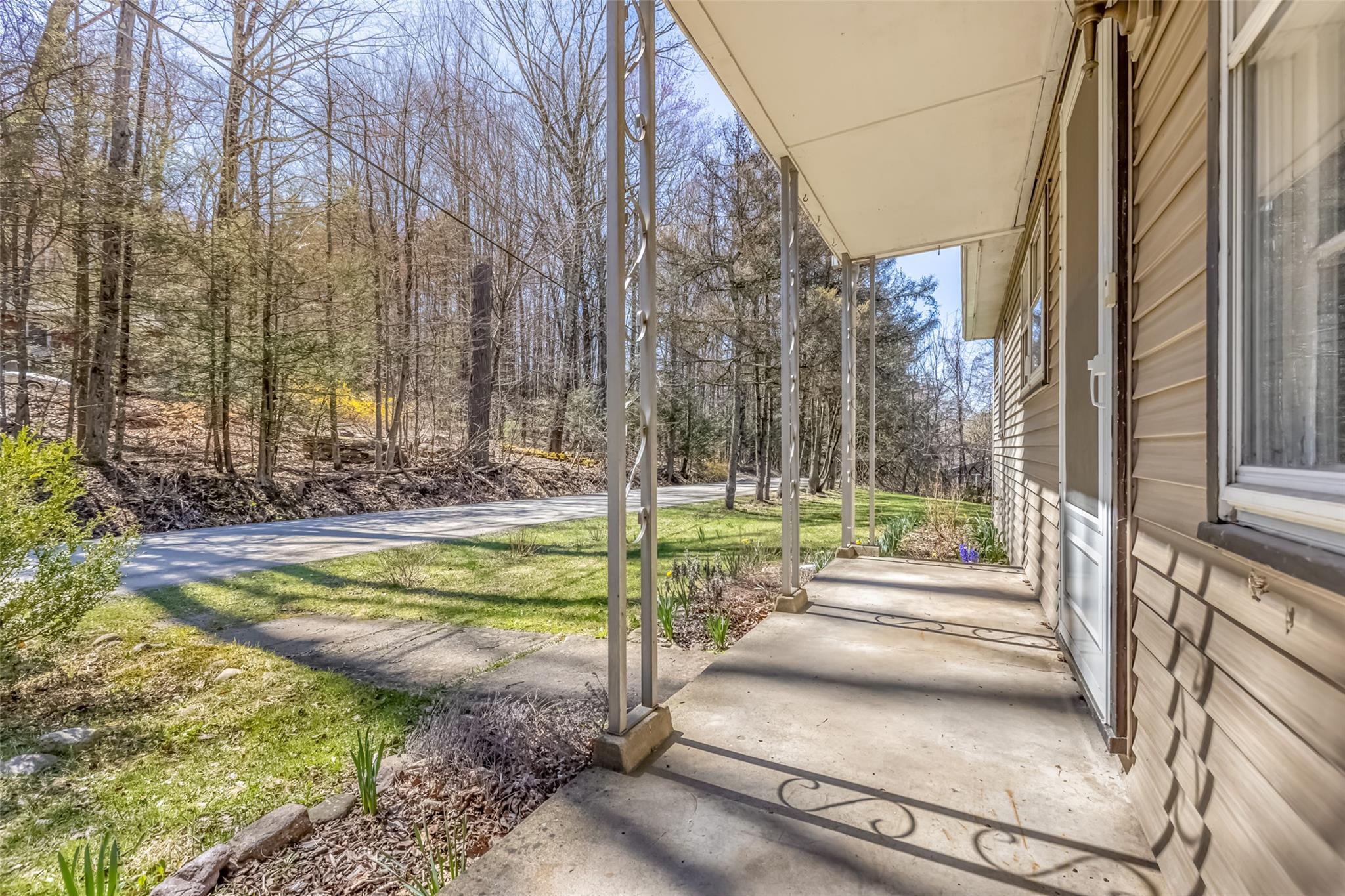 Single Family Old Minnewaska  Ulster County, NY 12446, MLS-849865-6