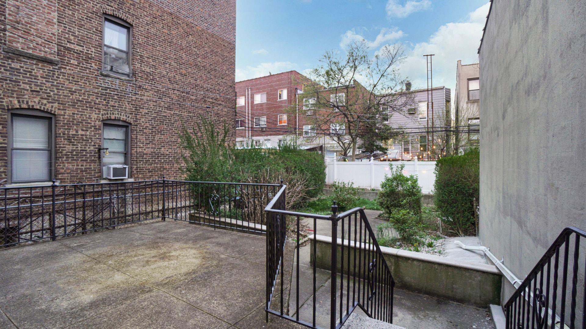Single Family Morris Park  Bronx, NY 10462, MLS-849866-22