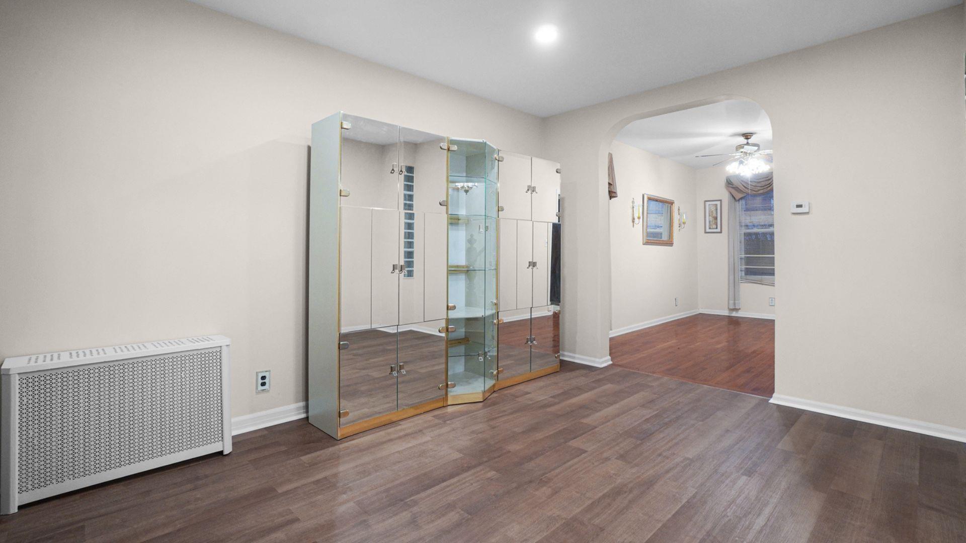 Single Family Morris Park  Bronx, NY 10462, MLS-849866-8