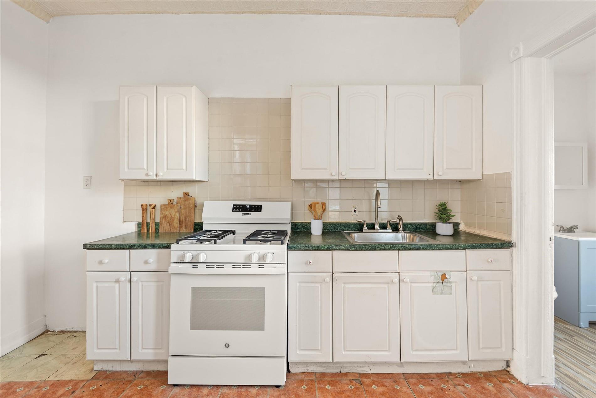 Single Family Highland  Brooklyn, NY 11208, MLS-849869-14