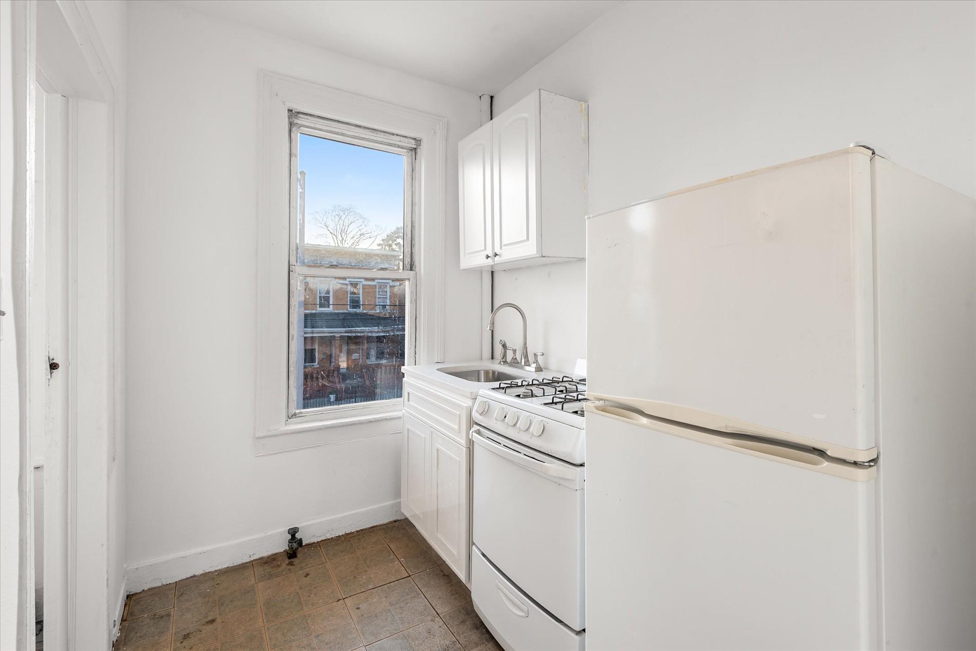 Single Family Highland  Brooklyn, NY 11208, MLS-849869-24