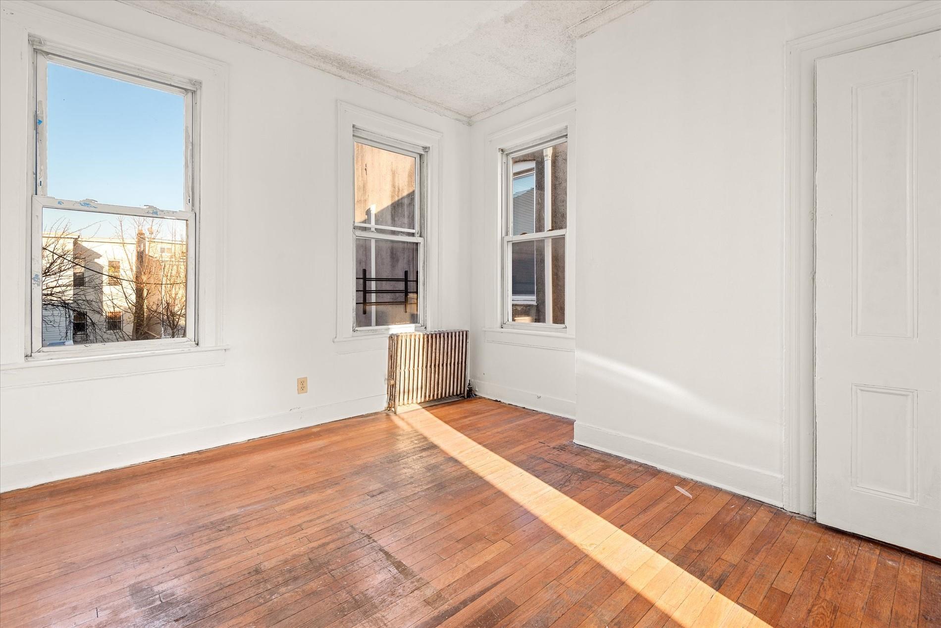 Single Family Highland  Brooklyn, NY 11208, MLS-849869-26
