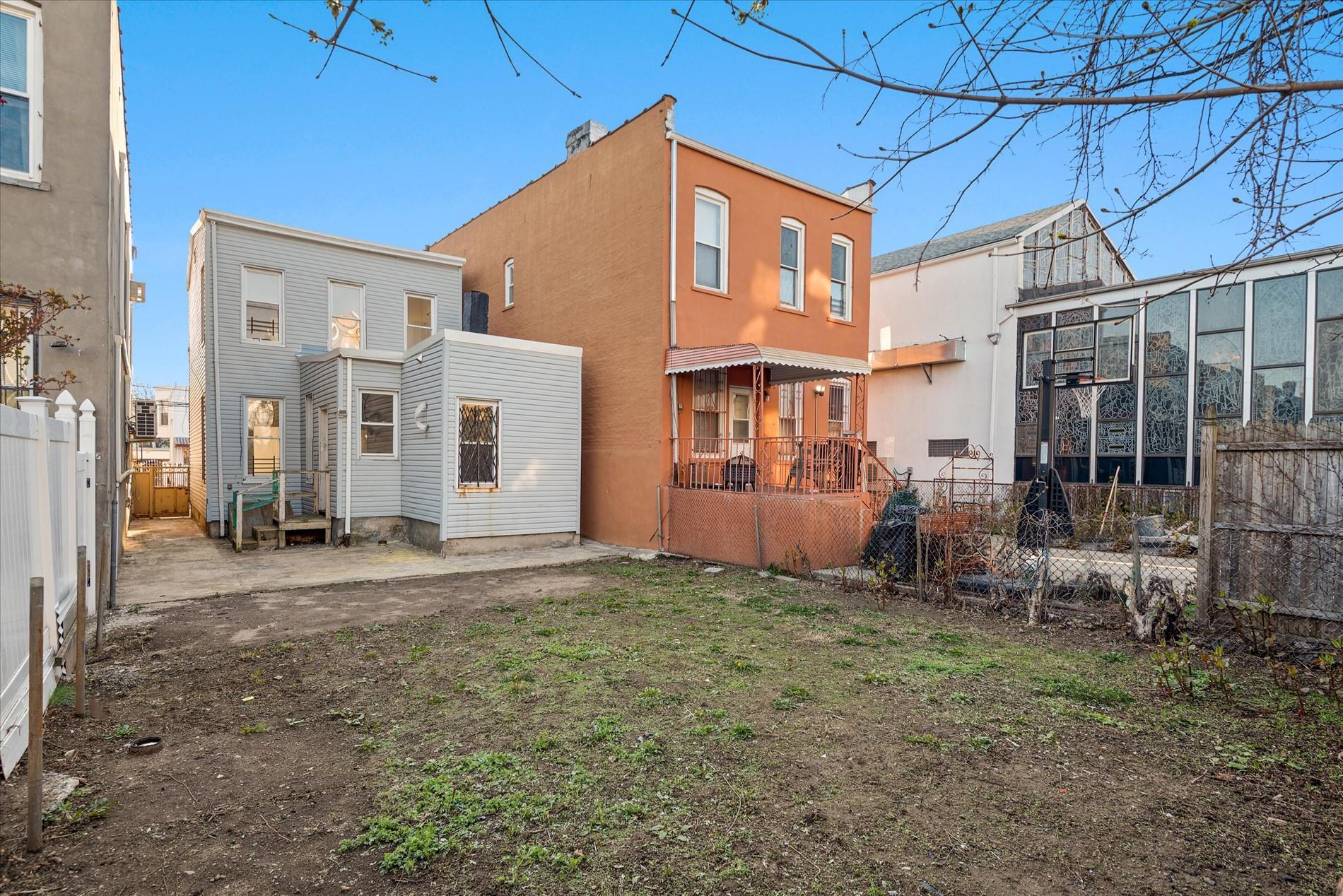 Single Family Highland  Brooklyn, NY 11208, MLS-849869-32