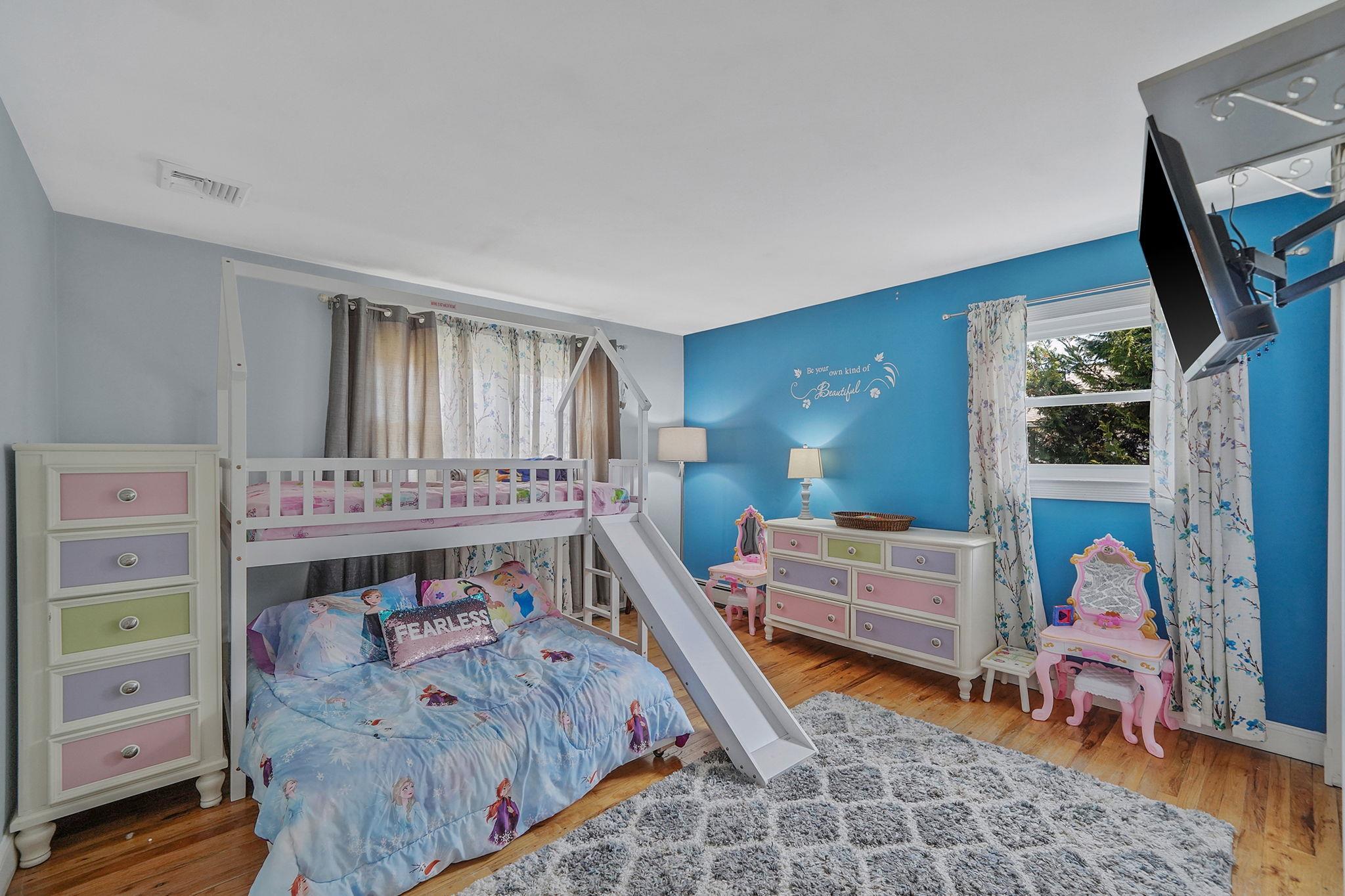 Single Family Birch  Suffolk County, NY 11755, MLS-849872-10